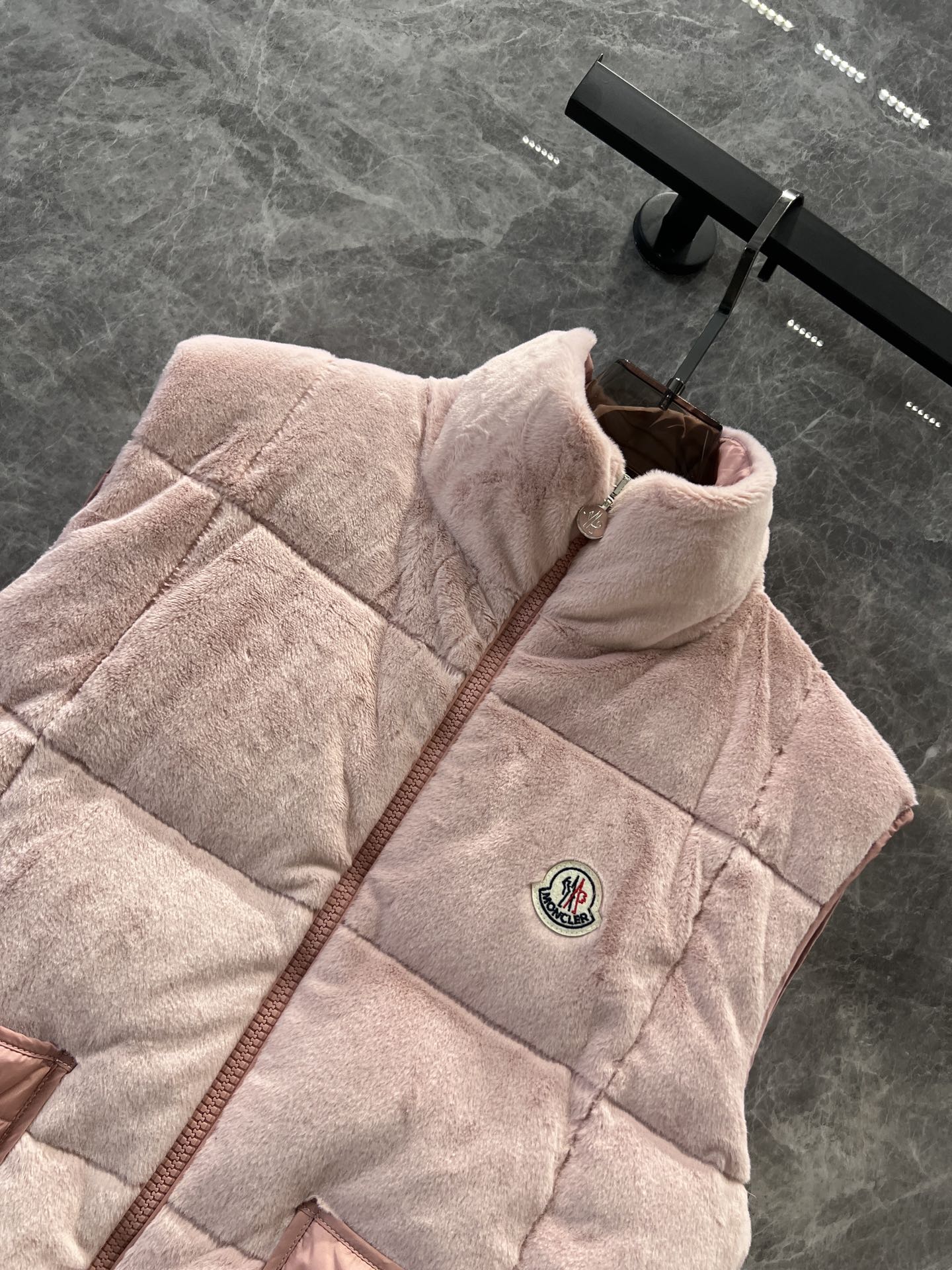 MONCLER DOWN VEST STYLE 312