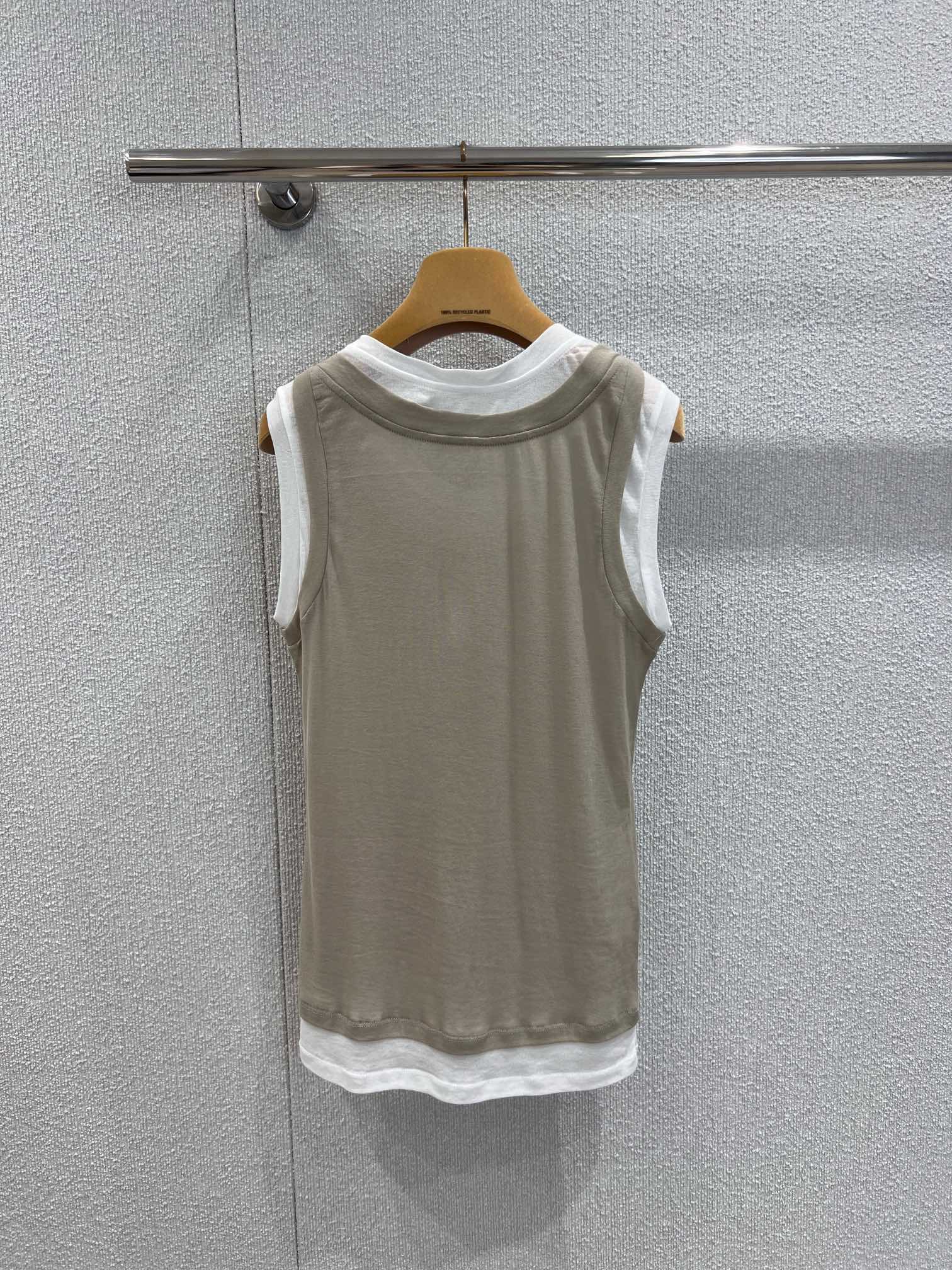 MIUMIU SLEEVELESS TOP 268911