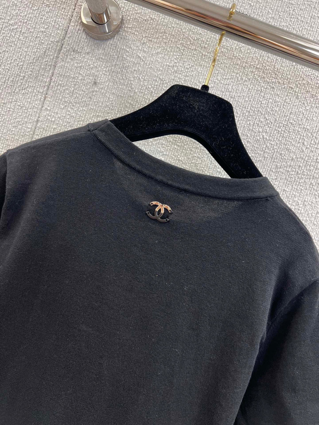 CHANEL T-SHIRT STYLE 85