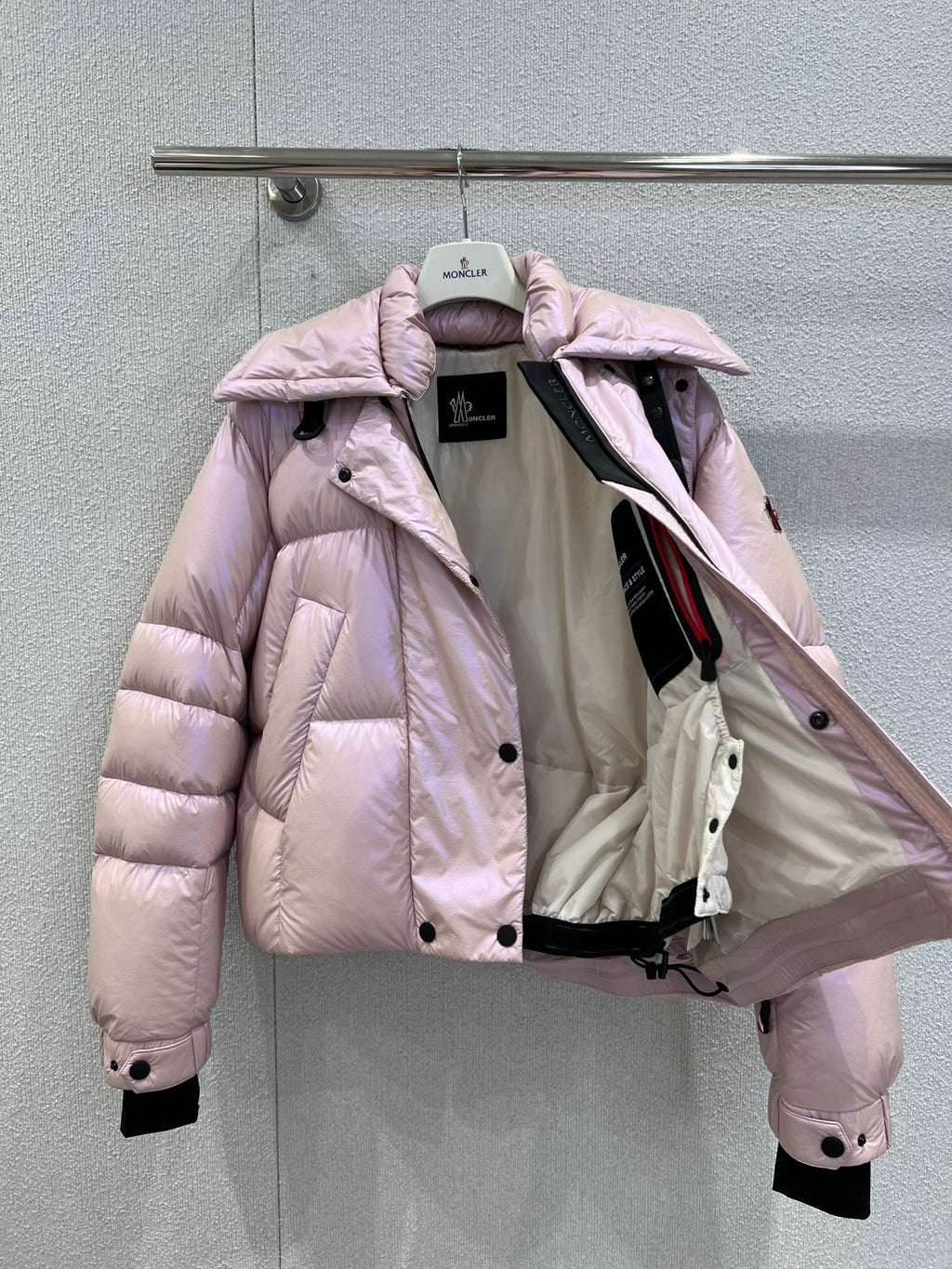 MONCLER 25S DOWN JACKET 297