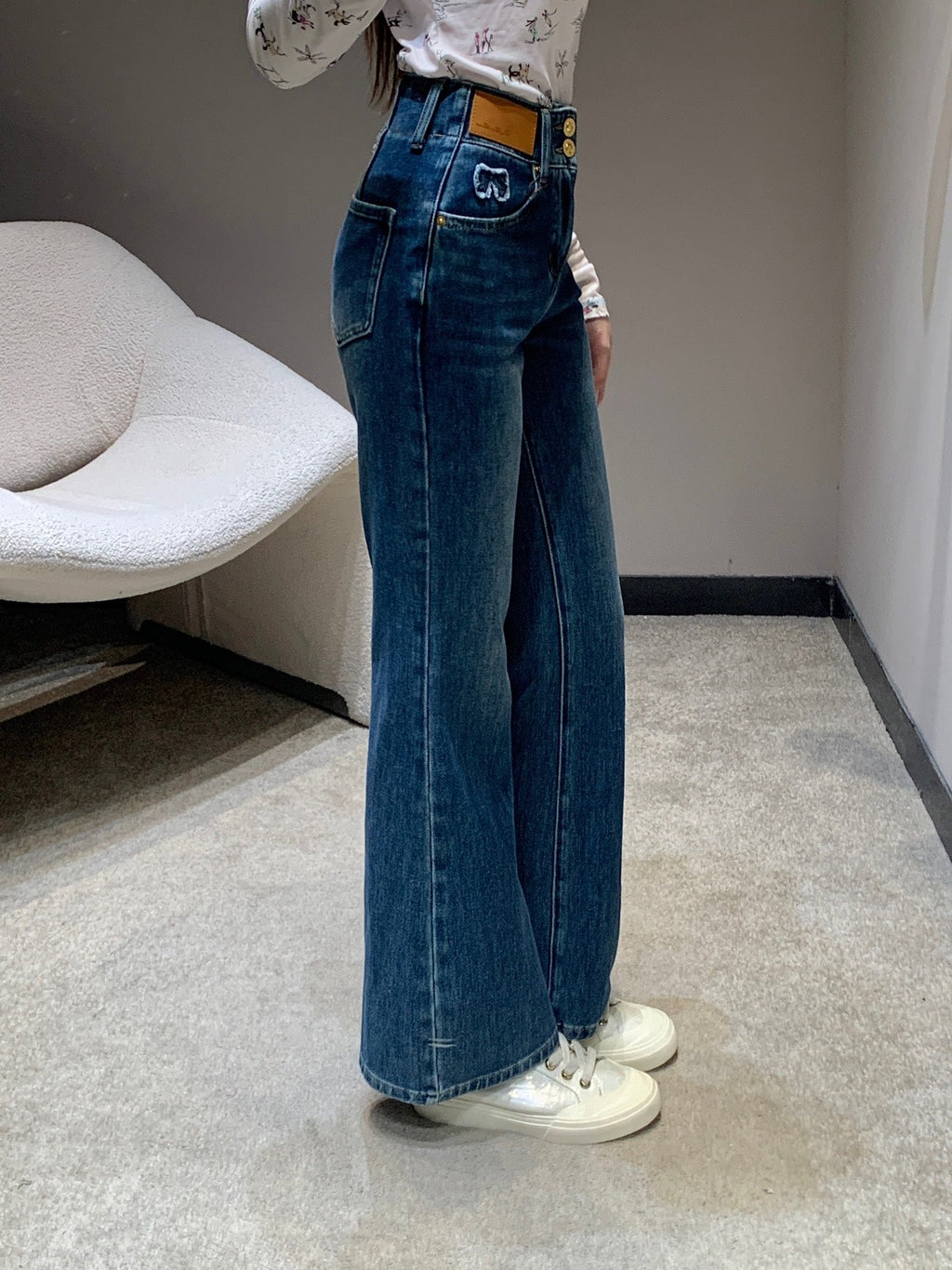 LP 26S JEANS WITH TWO BOW DETAILS 621