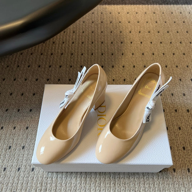 DIOR 26S HIGH HEELS 80 MM IN BEIGE PATENT CALFSKIN WITH RIBBON BOW