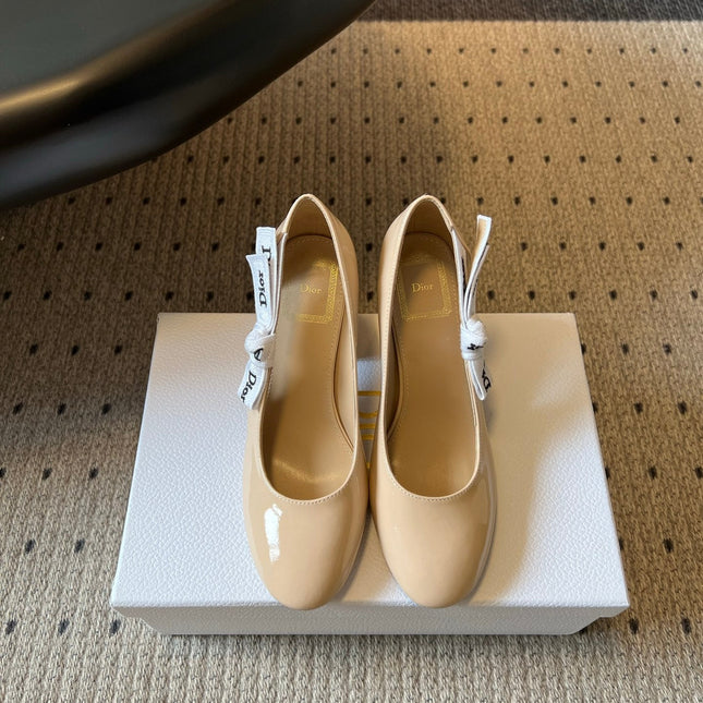 DIOR 26S HIGH HEELS 80 MM IN BEIGE PATENT CALFSKIN WITH RIBBON BOW