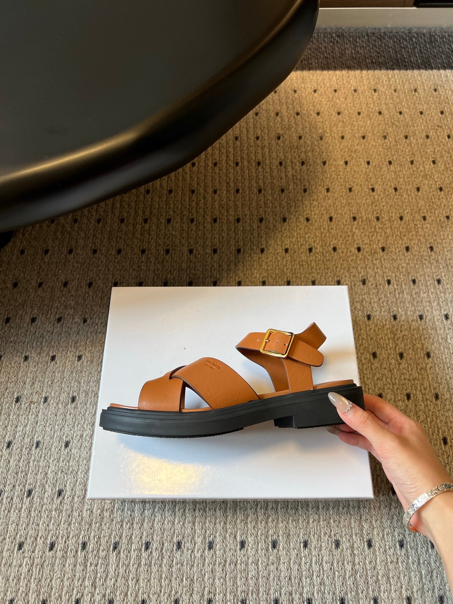 PRADA 26S CROSS STRAP PLATFORM SANDALS 35MM IN BROWN CALFSKIN