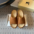 THE ROW 26S THONG SANDALS IN CARAMEL BROWN SUEDE