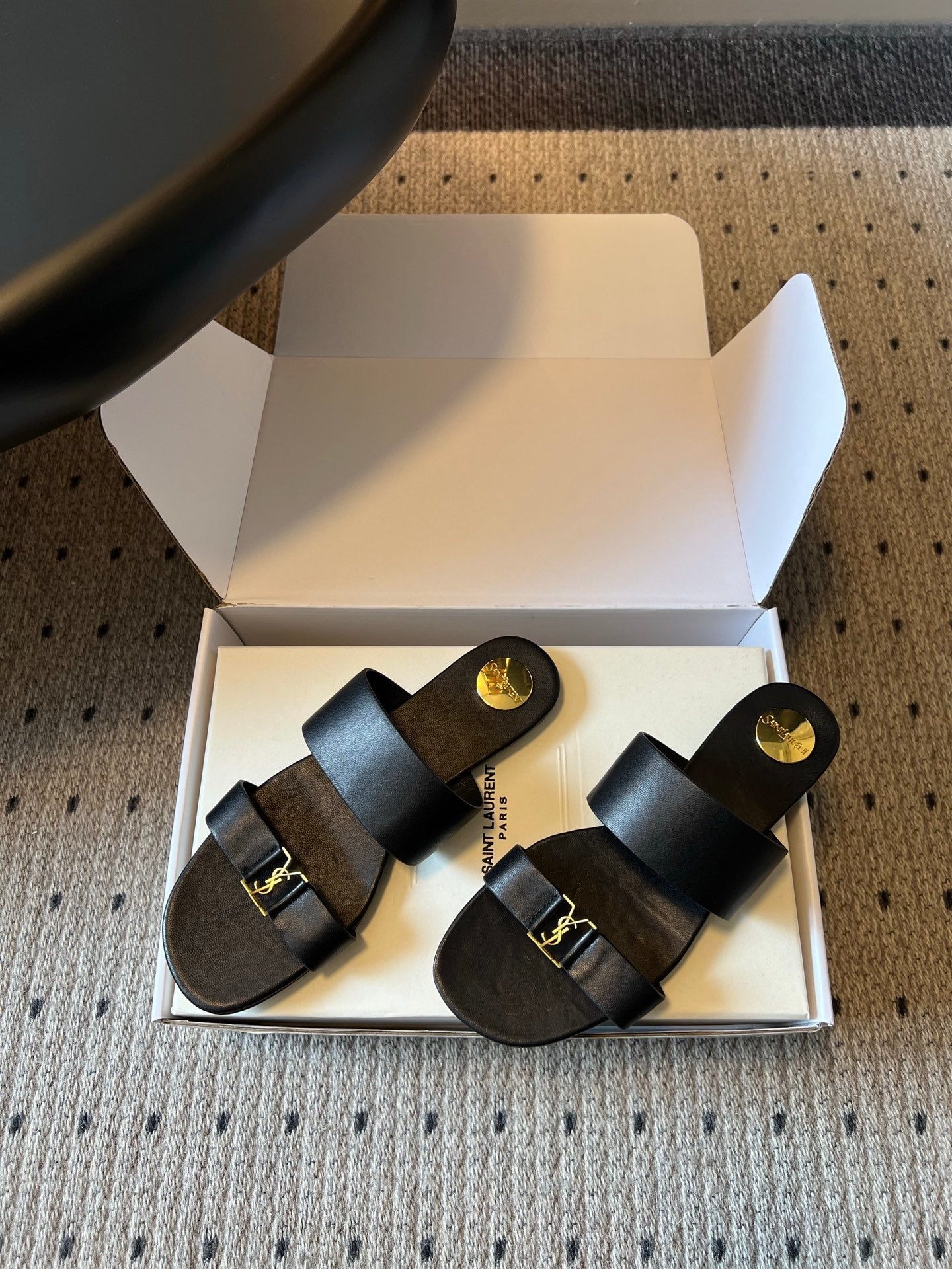 YSL 26S TWO-STRAP SANDALS IN BLACK LAMBSKIN