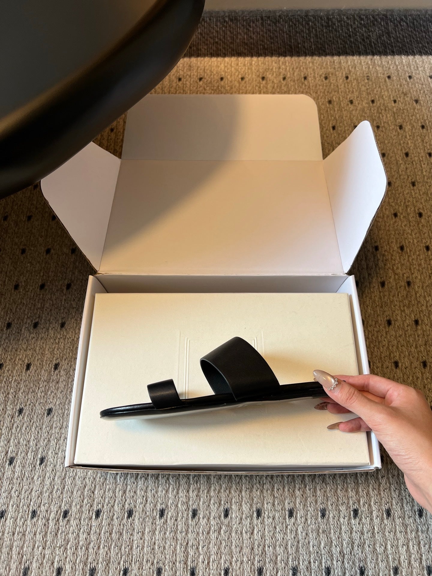 YSL 26S TWO-STRAP SANDALS IN BLACK LAMBSKIN