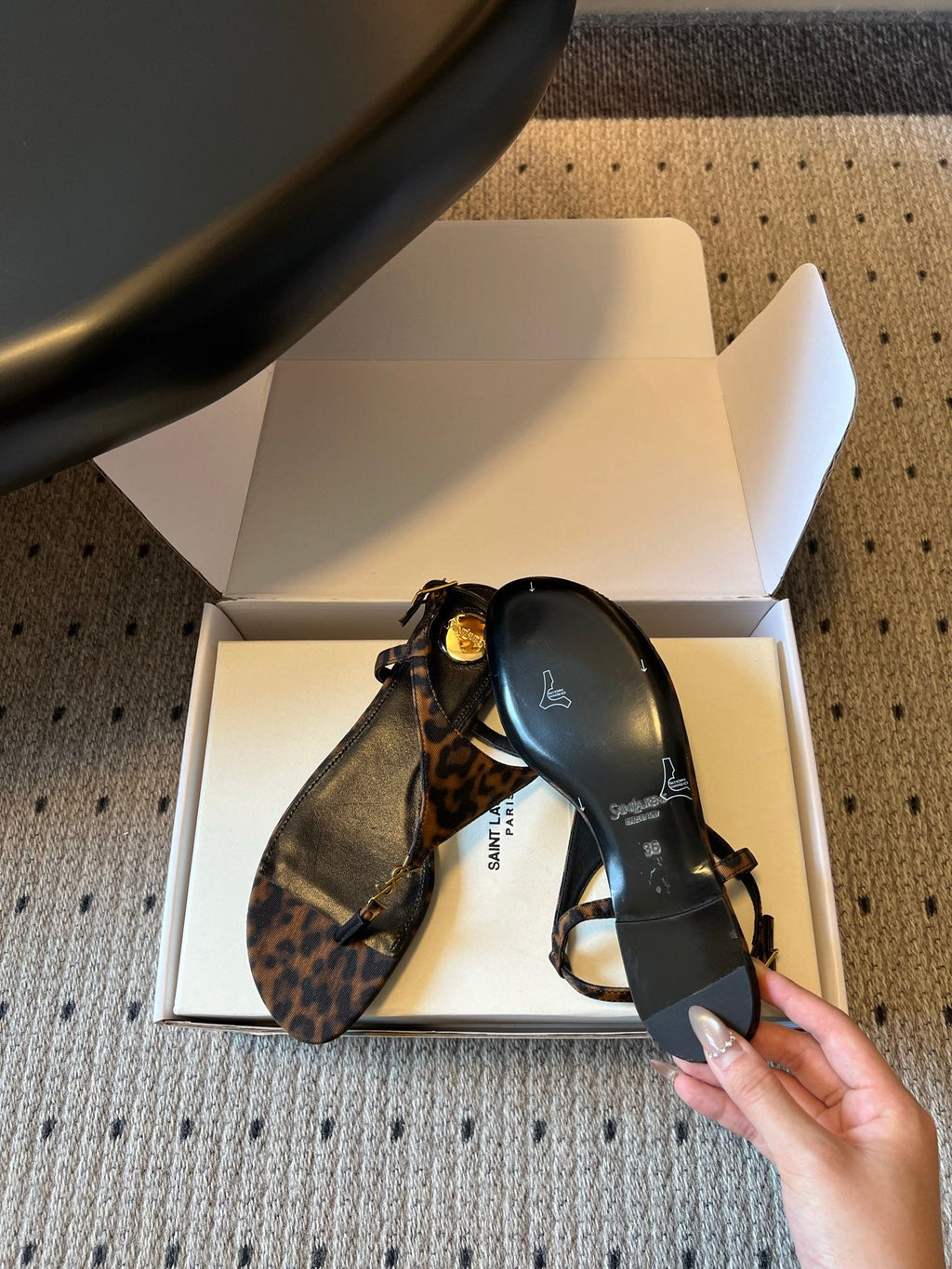 YSL 26S WIDE-STRAP THONG SANDALS IN LEOPARD PRINT FABRIC