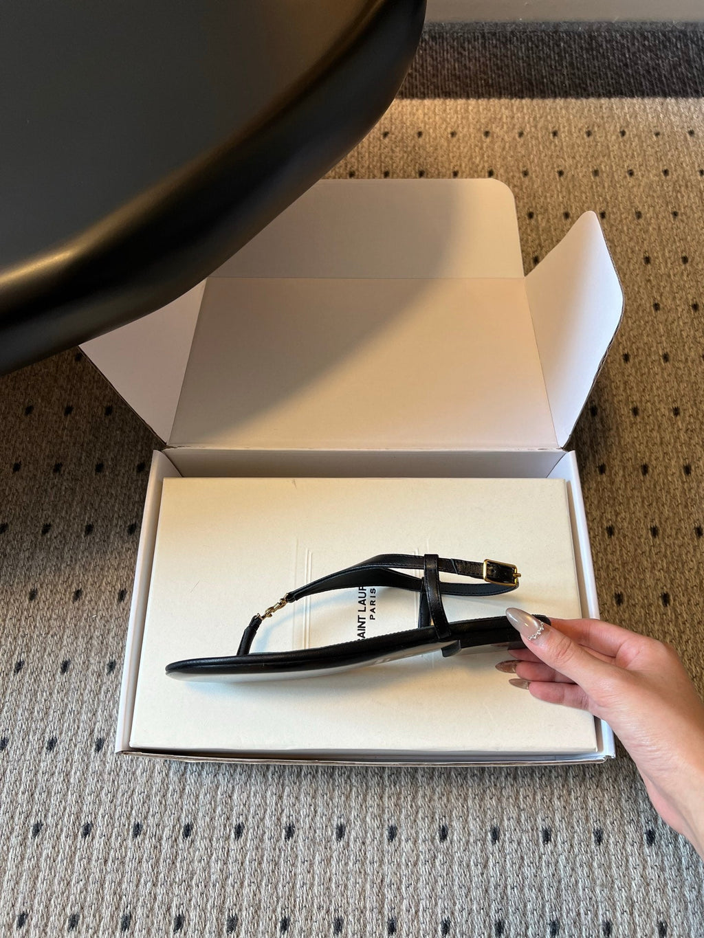 YSL 26S WIDE-STRAP THONG SANDALS IN BLACK CALFSKIN