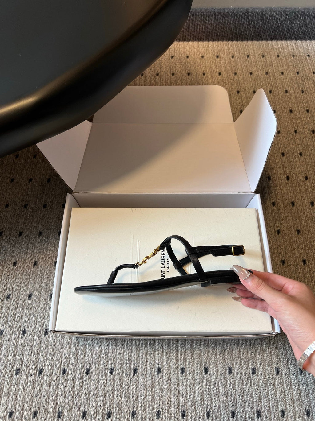 YSL 26S THONG SANDALS IN BLACK CALFSKIN WITH GOLD HARDWARE