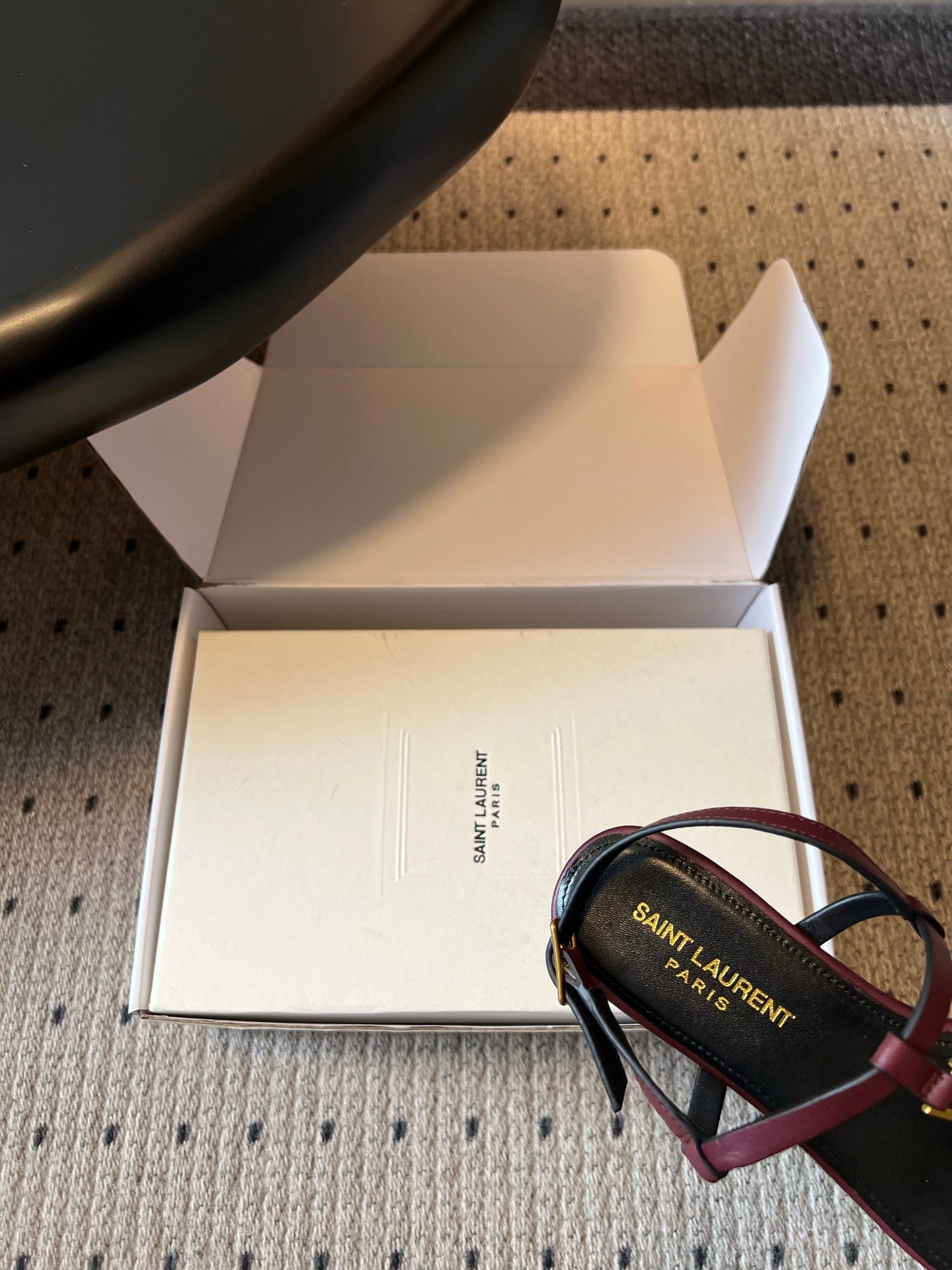 YSL 26S THONG SANDALS IN DARK RED CALFSKIN WITH GOLD HARDWARE