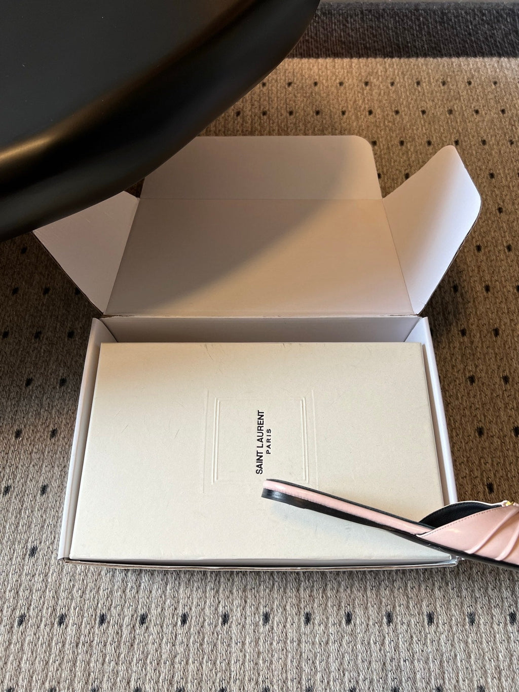 YSL 26S BABYLONE FLAT MULES IN LIGHT PINK LAMBSKIN