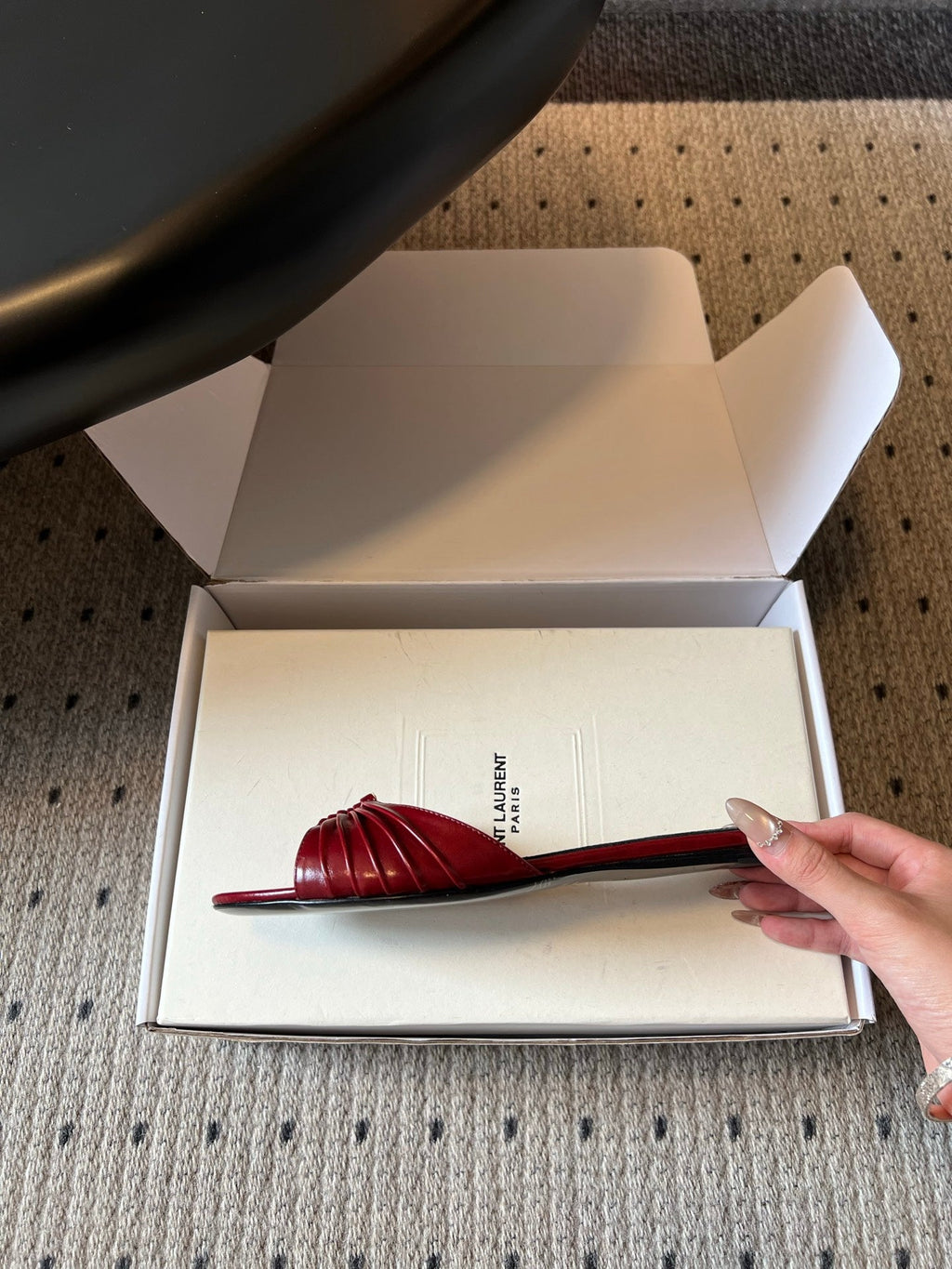 YSL 26S BABYLONE FLAT MULES IN RED LAMBSKIN