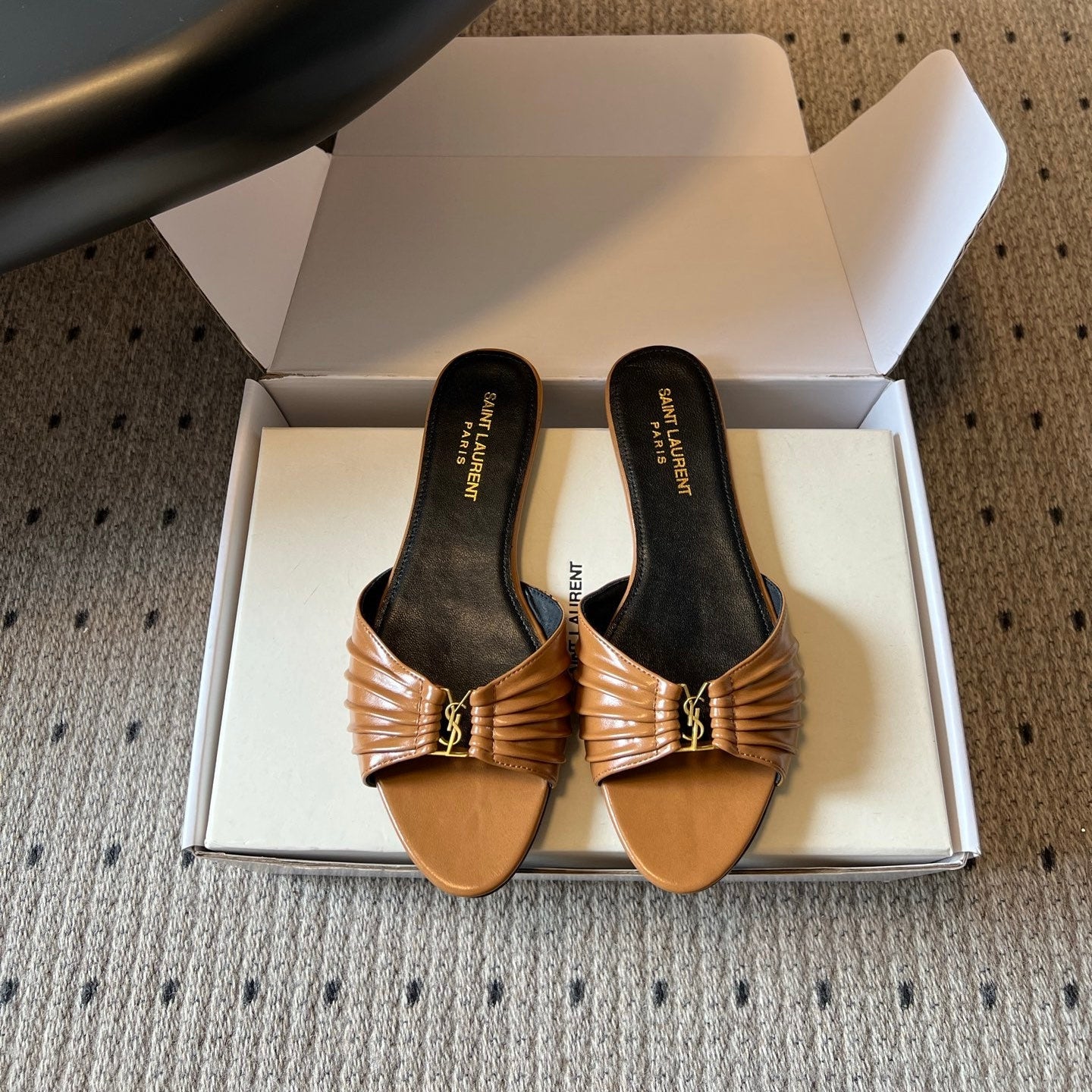 YSL 26S BABYLONE FLAT MULES IN BROWN LAMBSKIN