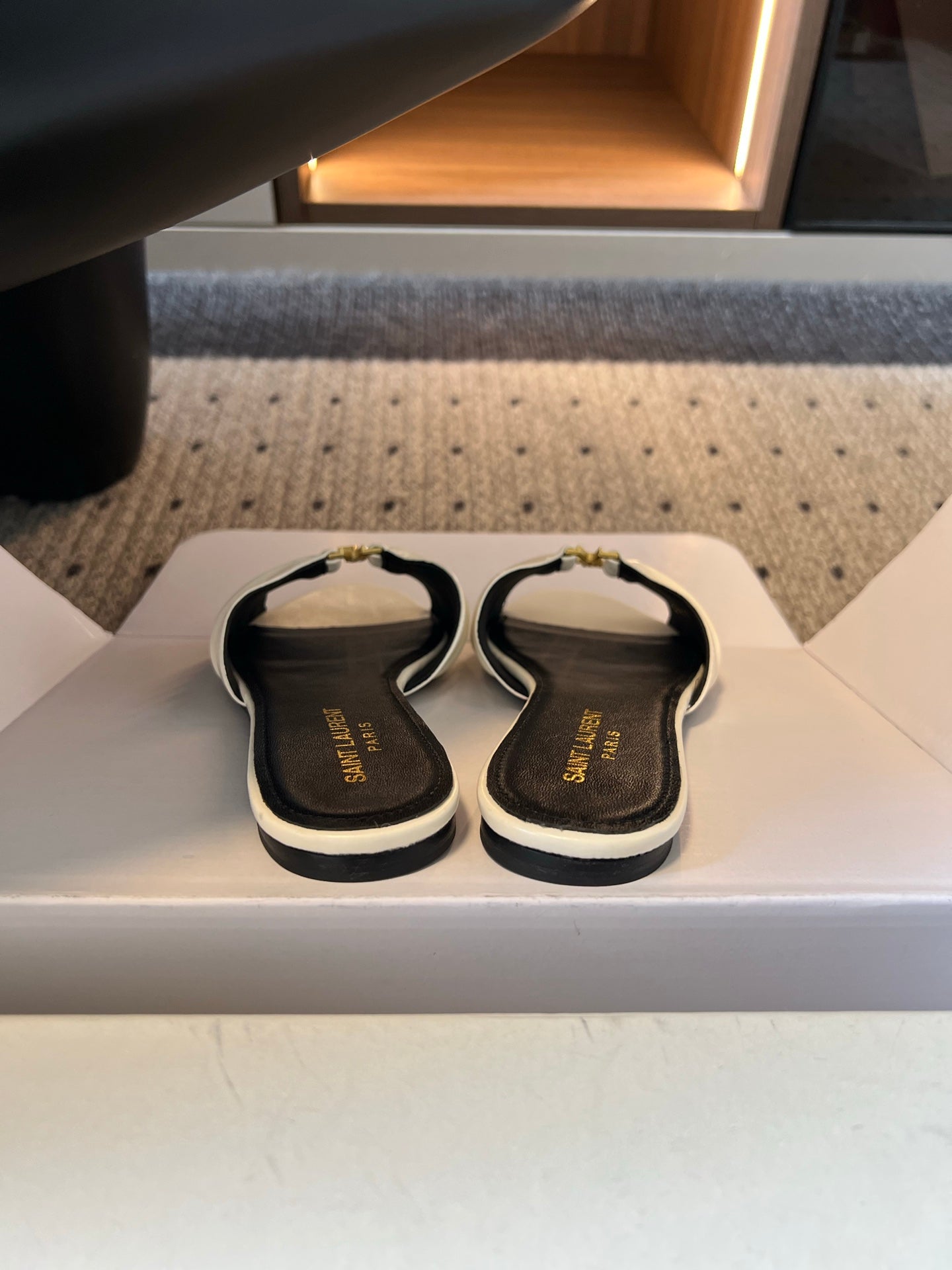YSL 26S BABYLONE FLAT MULES IN WHITE LAMBSKIN