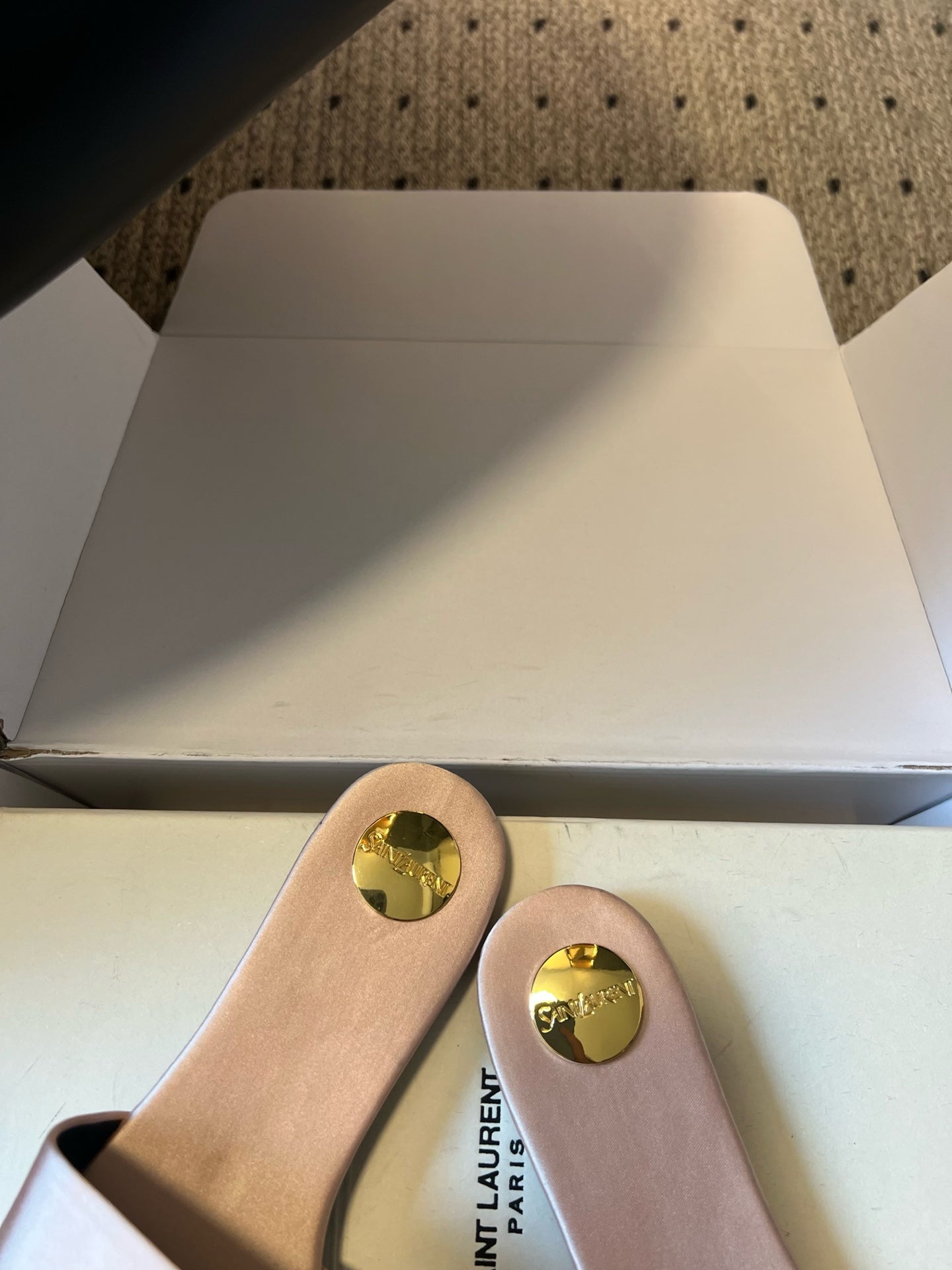 YSL 26S FLAT SLIDES IN NUDE SATIN