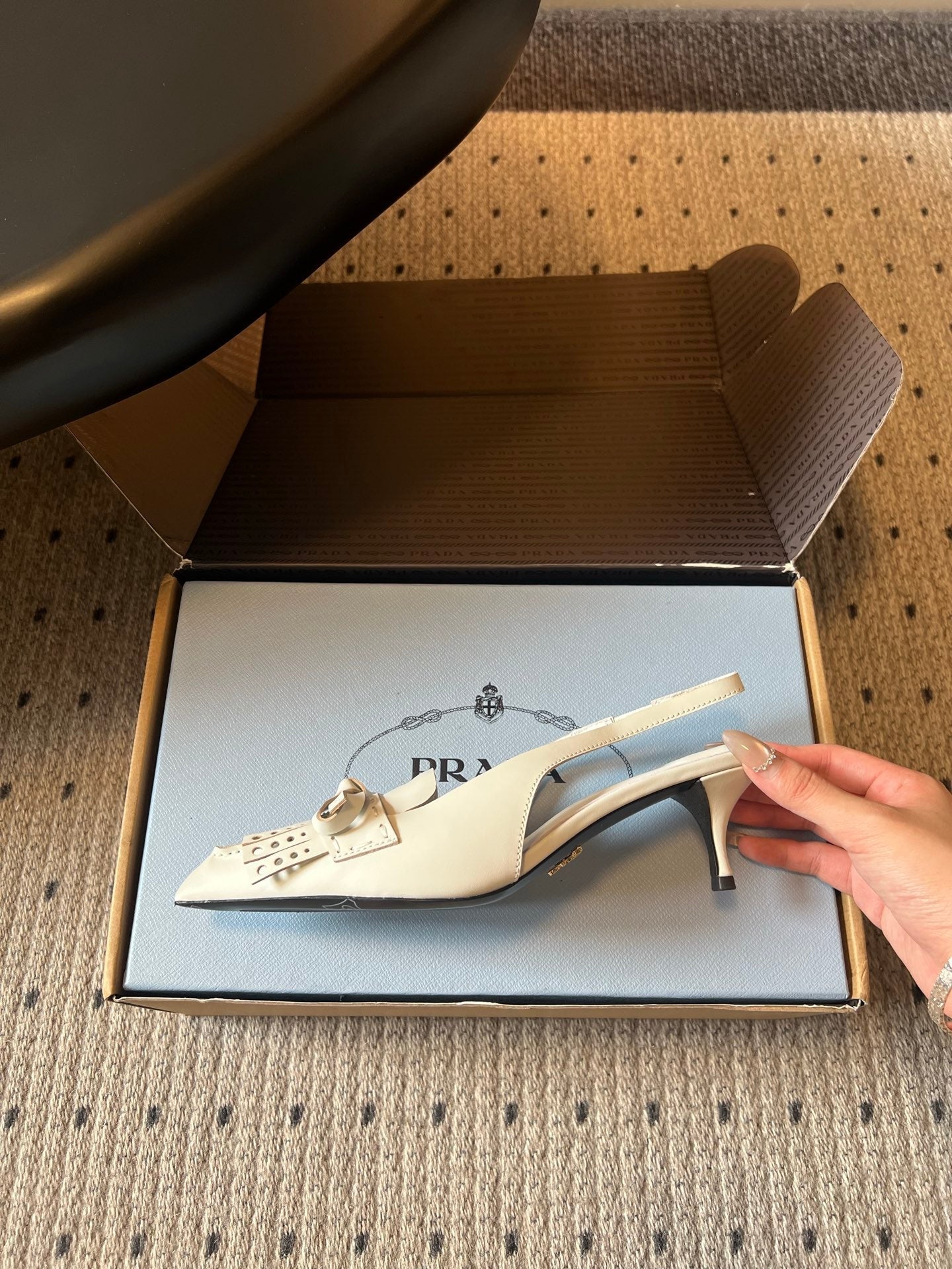 PRADA 26S POINTED TOE FRINGE BOW SLINGBACK PUMPS 55MM IN IVORY WHITE CALFSKIN