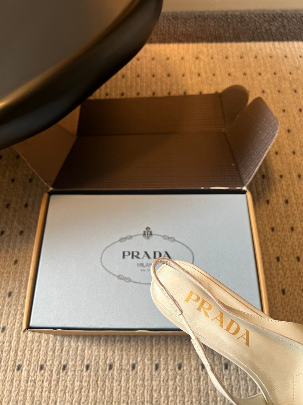 PRADA 26S POINTED TOE FRINGE BOW SLINGBACK PUMPS 55MM IN IVORY WHITE CALFSKIN