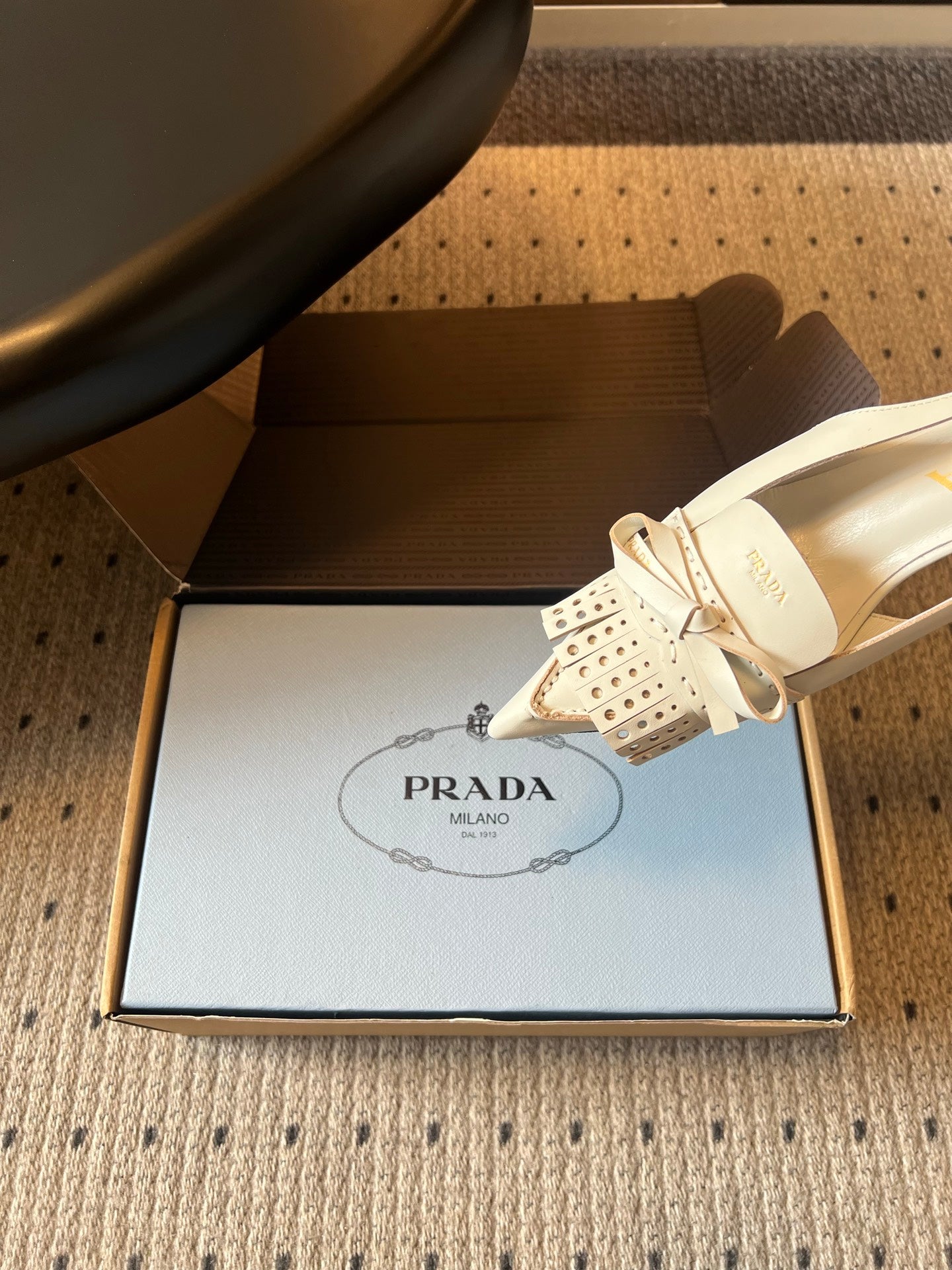 PRADA 26S POINTED TOE FRINGE BOW SLINGBACK PUMPS 55MM IN IVORY WHITE CALFSKIN