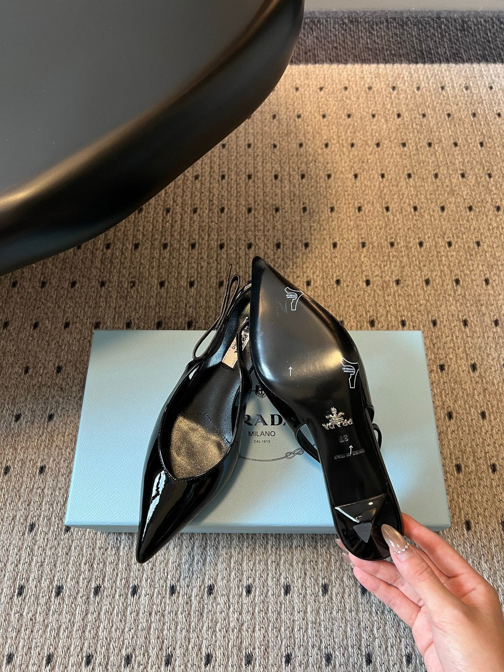 PRADA 26S POINTED TOE SLINGBACK HEELS 55MM IN BLACK PATENT CALFSKIN