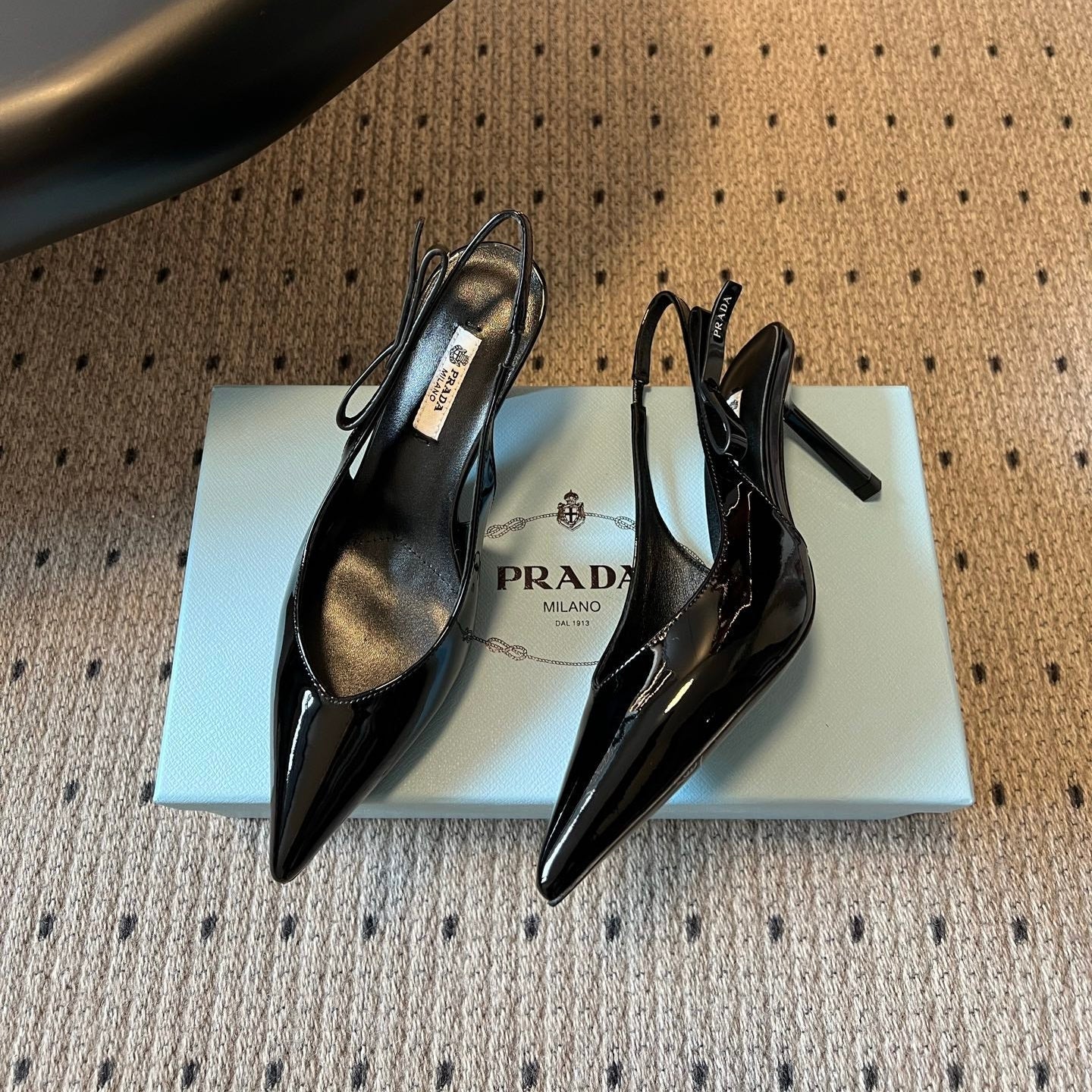 PRADA 26S POINTED TOE SLINGBACK HEELS 75MM IN BLACK PATENT CALFSKIN