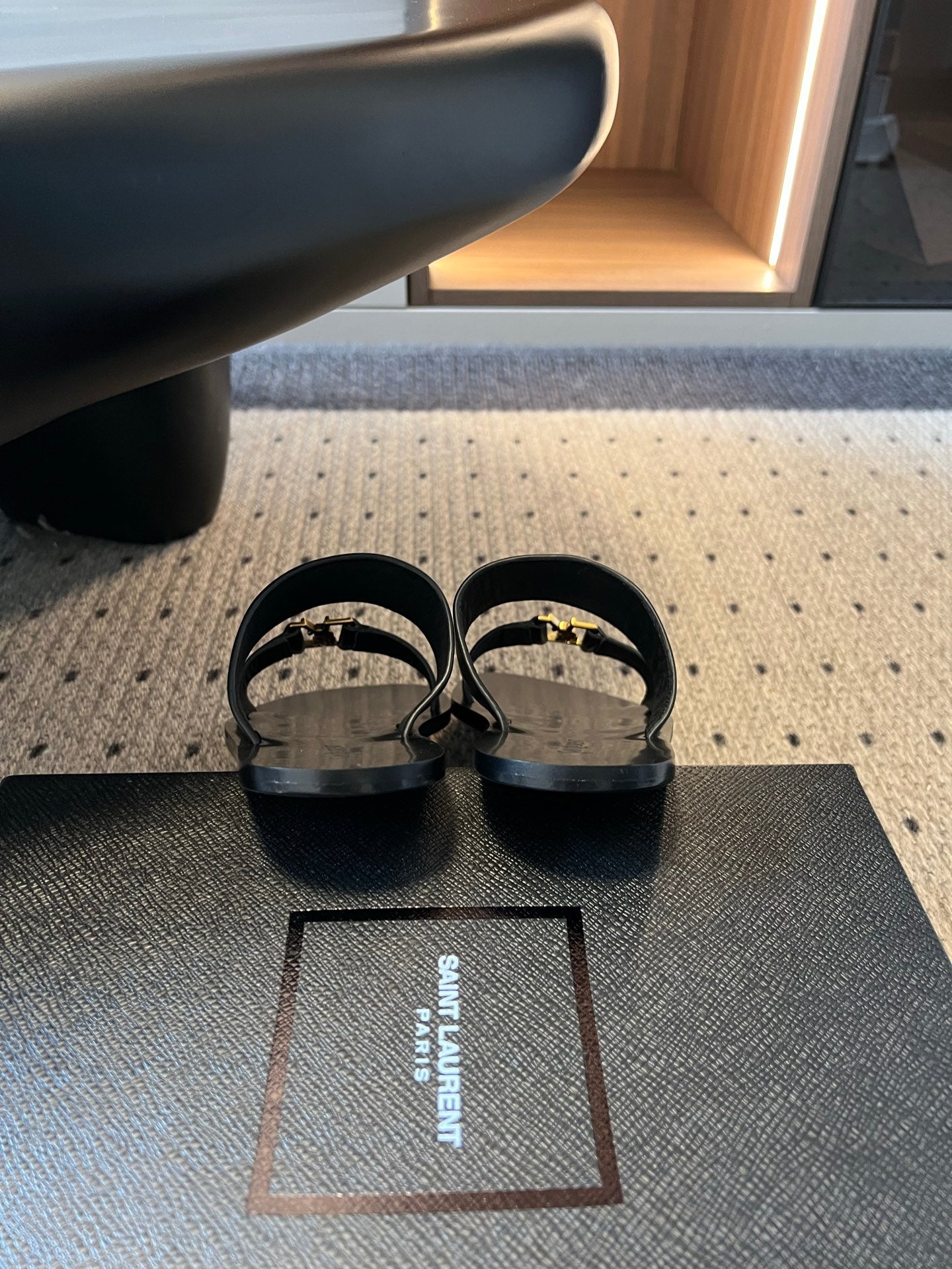 YSL 26S DOUBLE-STRAP SANDALS IN BLACK CALFSKIN