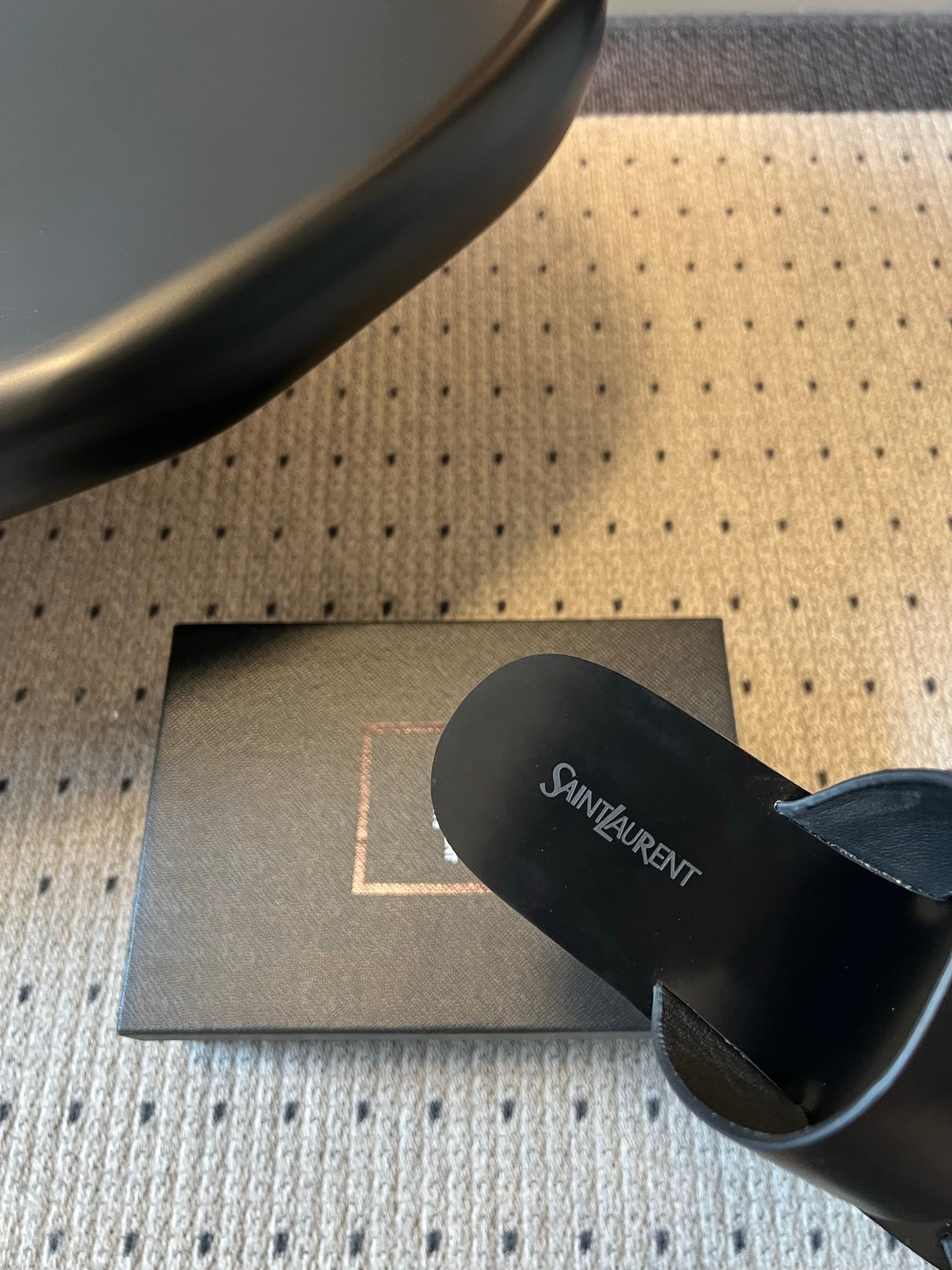 YSL 26S DOUBLE-STRAP SANDALS IN BLACK CALFSKIN