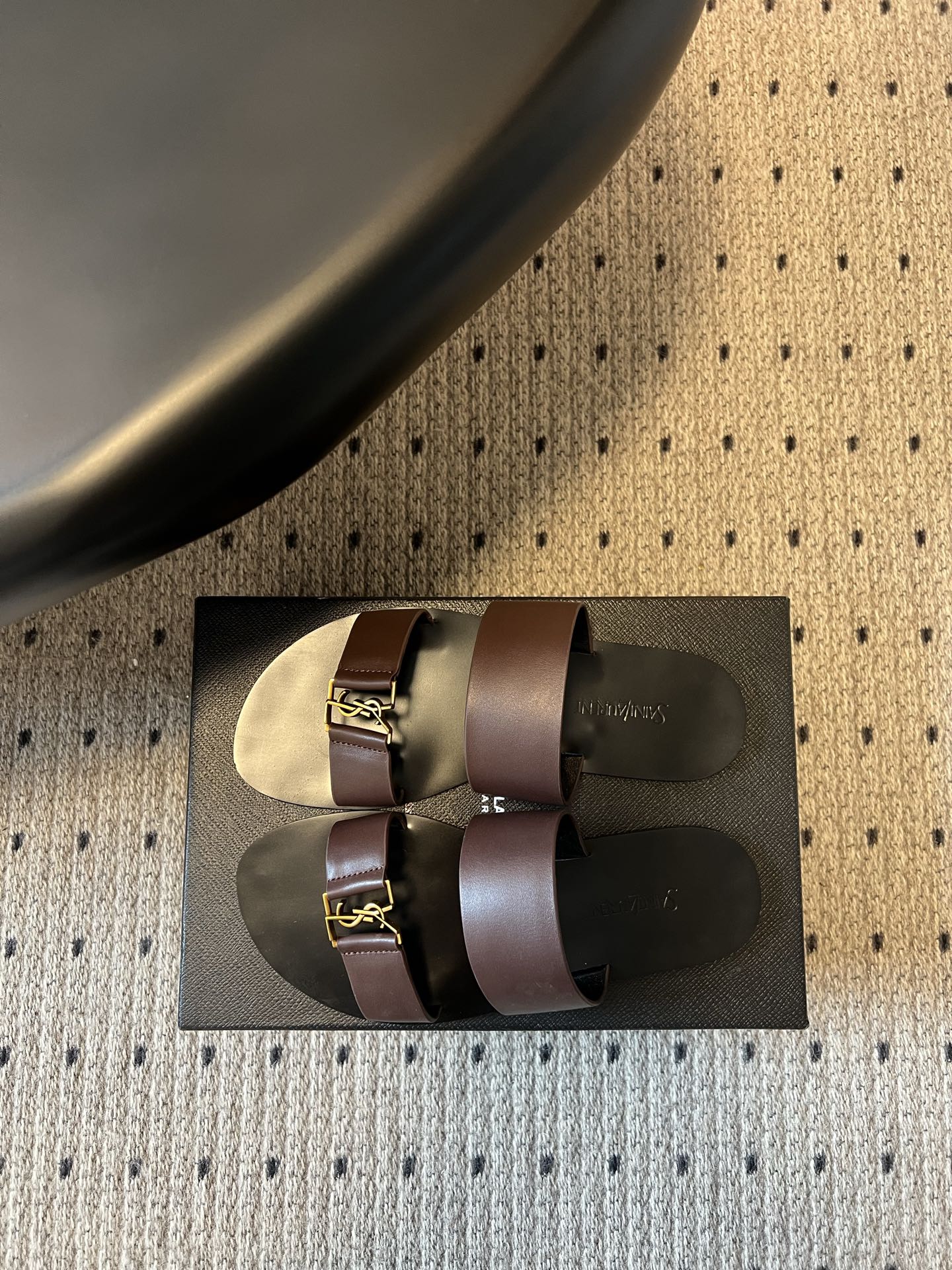 YSL 26S DOUBLE-STRAP SANDALS IN DARK BROWN CALFSKIN