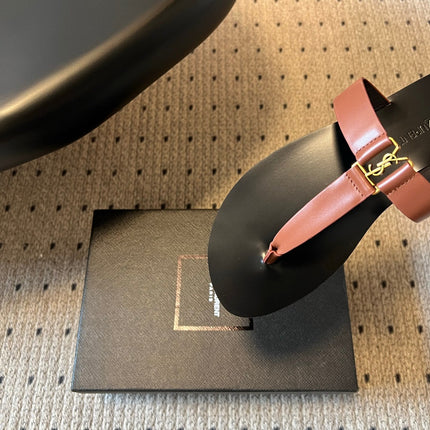 YSL 26S THONG SANDALS IN BROWN AND BLACK SHINY CALFSKIN