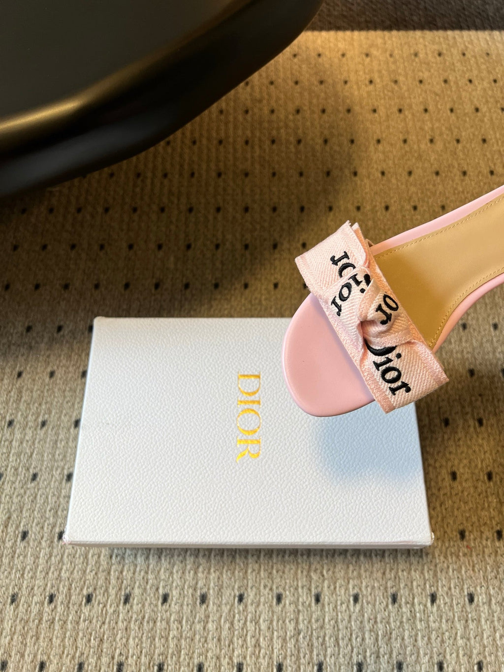 DIOR 26S DWAY SLIDE IN PINK FABRIC AND LAMBSKIN