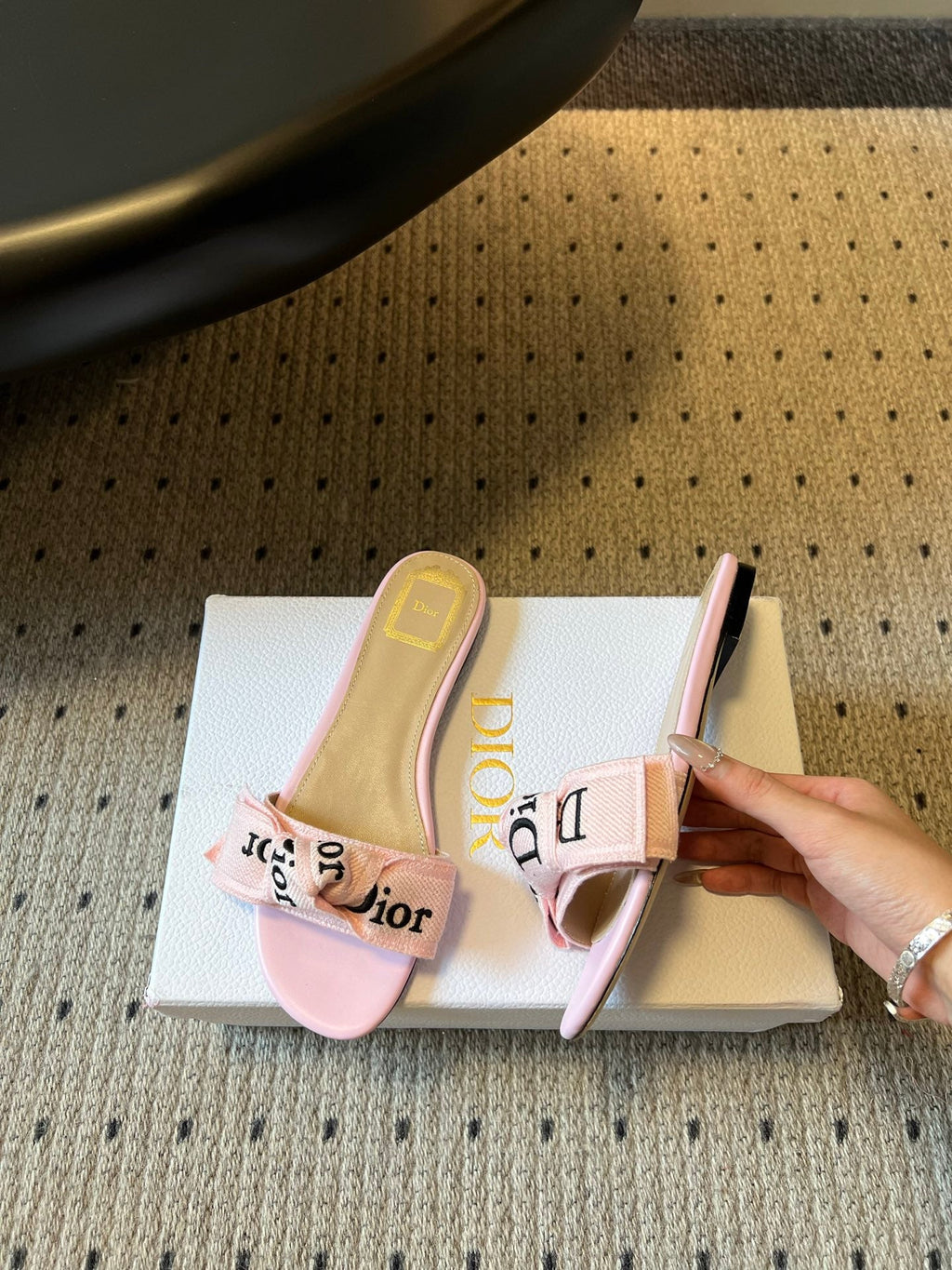 DIOR 26S DWAY SLIDE IN PINK FABRIC AND LAMBSKIN