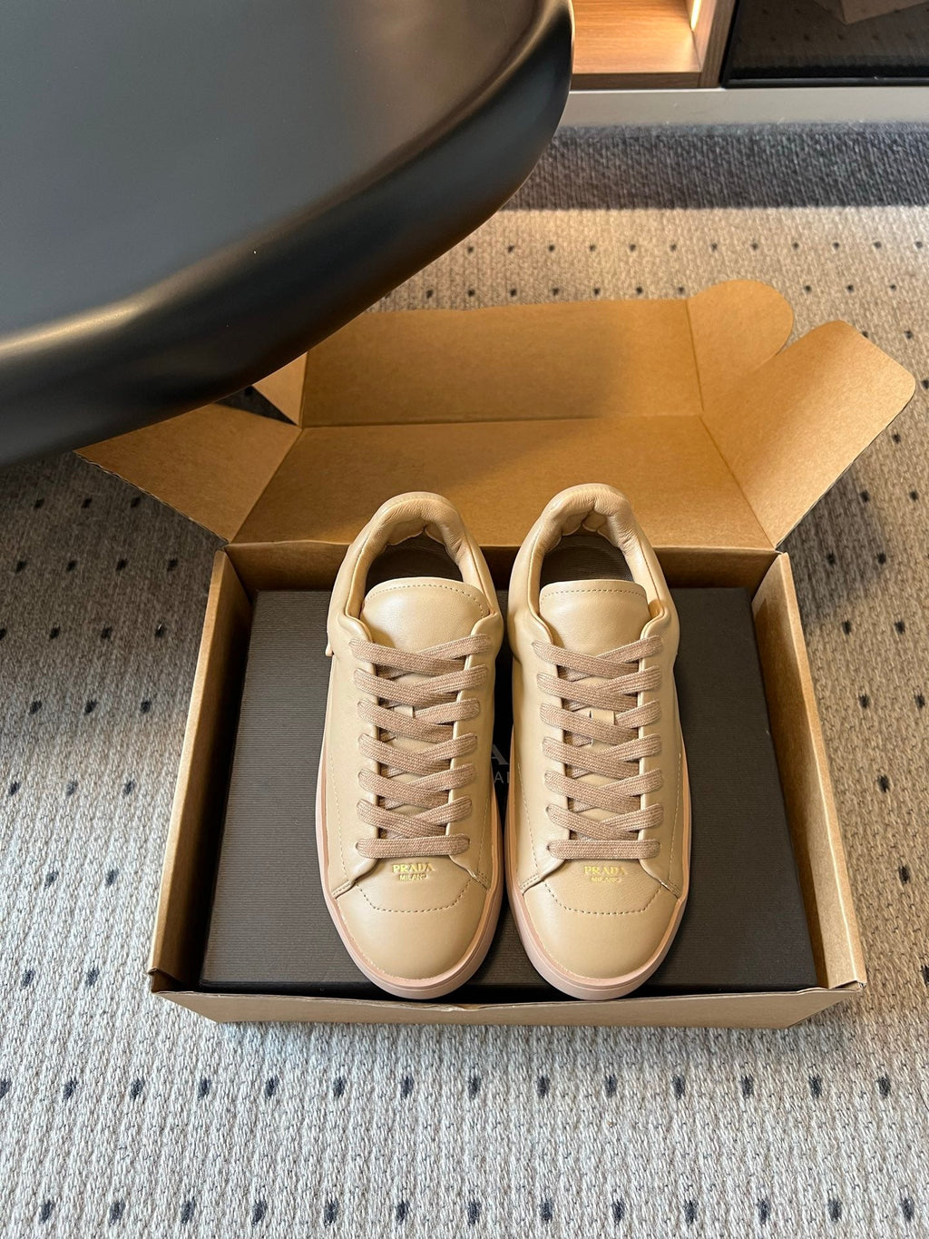 PRADA 26S LACE UP SNEAKERS 40MM IN BEIGE CALFSKIN