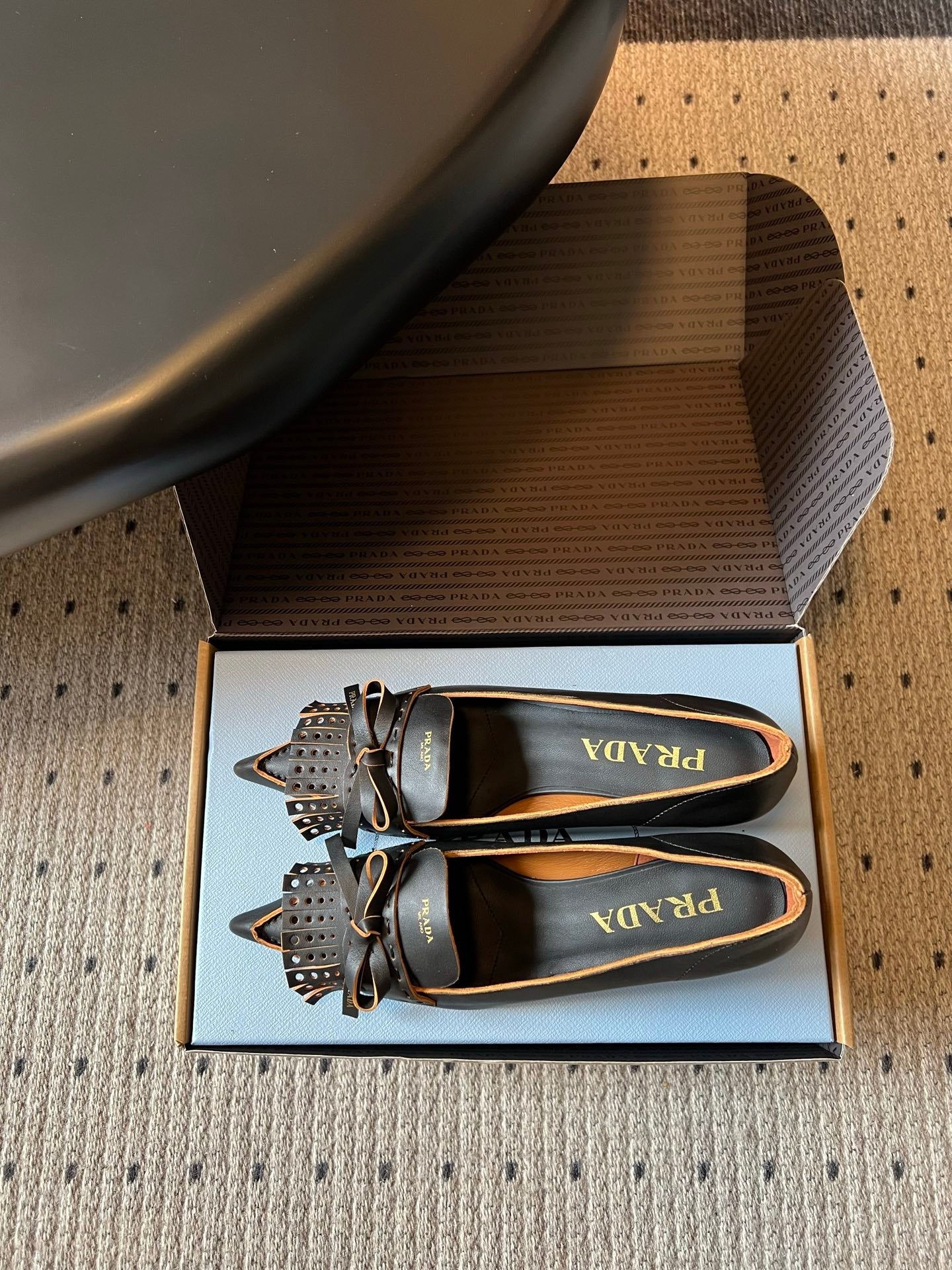 PRADA 26S POINTED TOE BOW FRINGE PUMPS 50MM IN BLACK CALFSKIN