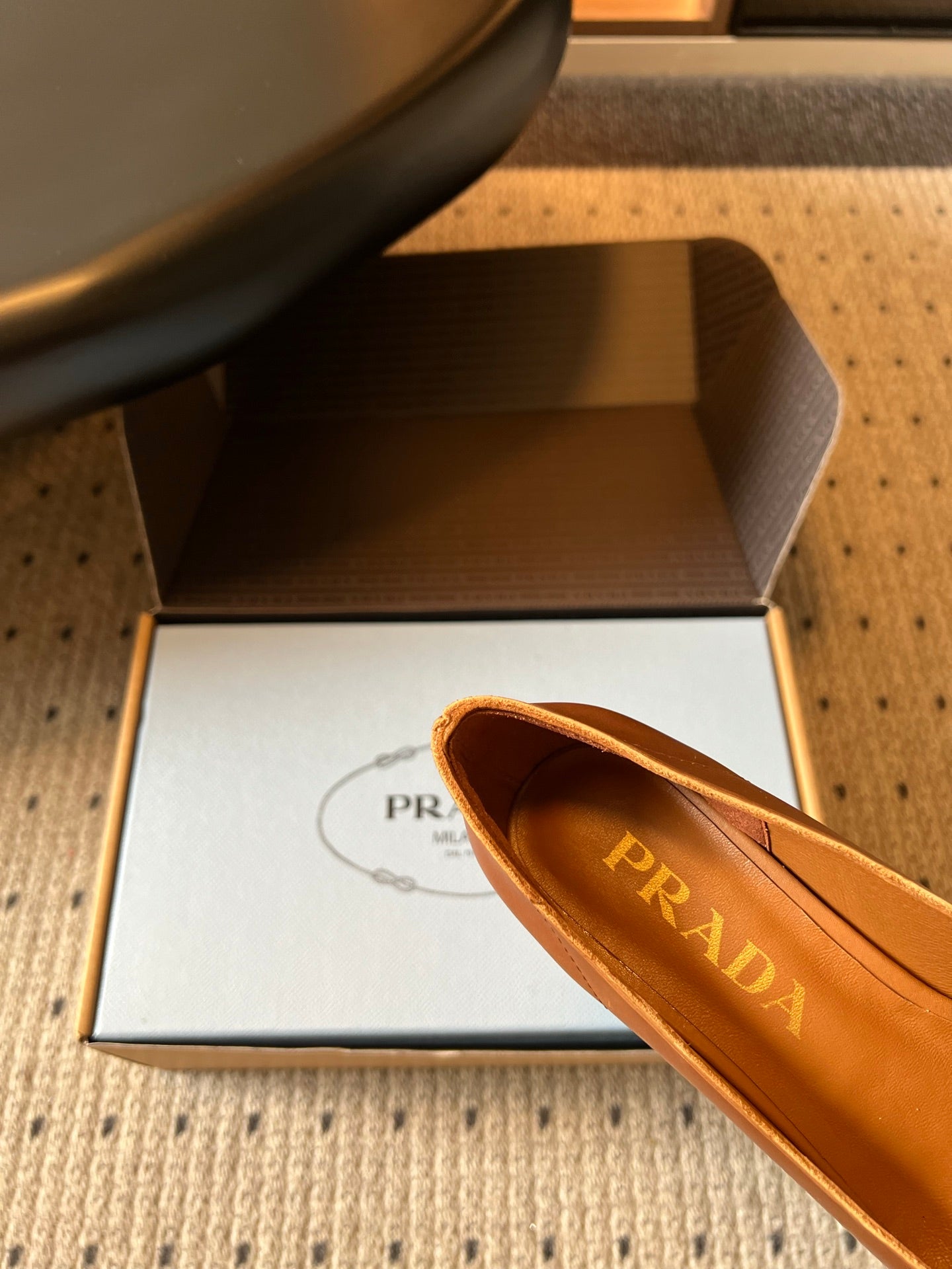PRADA 26S POINTED TOE BOW FRINGE PUMPS 50MM IN CARAMEL BROWN CALFSKIN