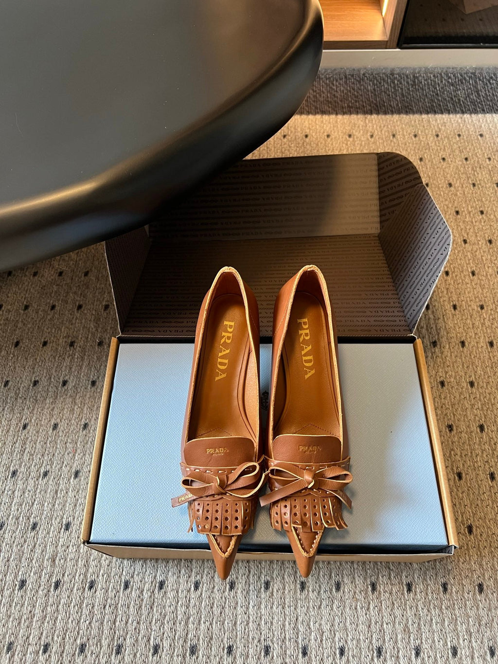 PRADA 26S POINTED TOE BOW FRINGE PUMPS 50MM IN CARAMEL BROWN CALFSKIN