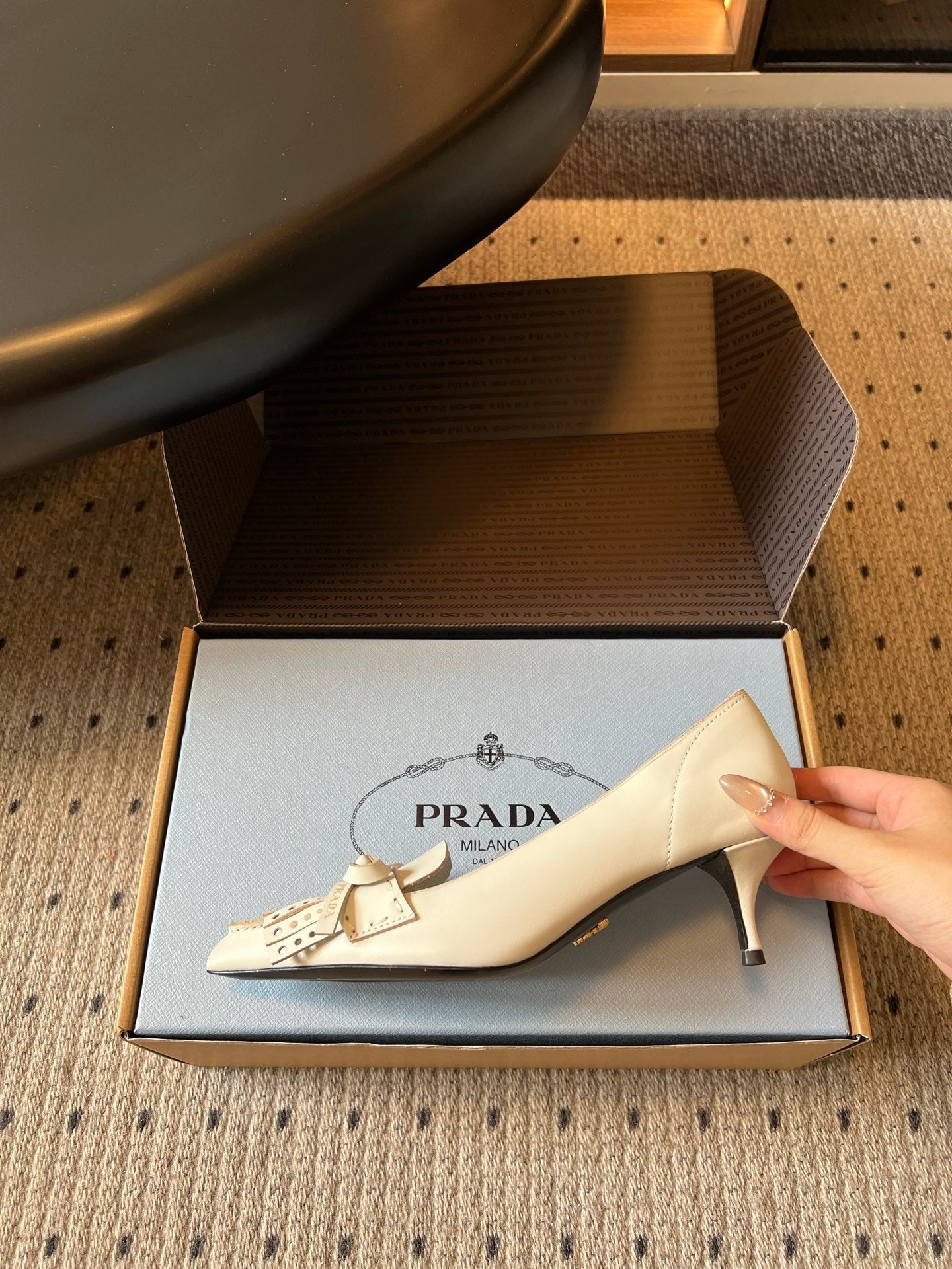 PRADA 26S POINTED TOE BOW FRINGE PUMPS 50MM IN IVORY WHITE CALFSKIN