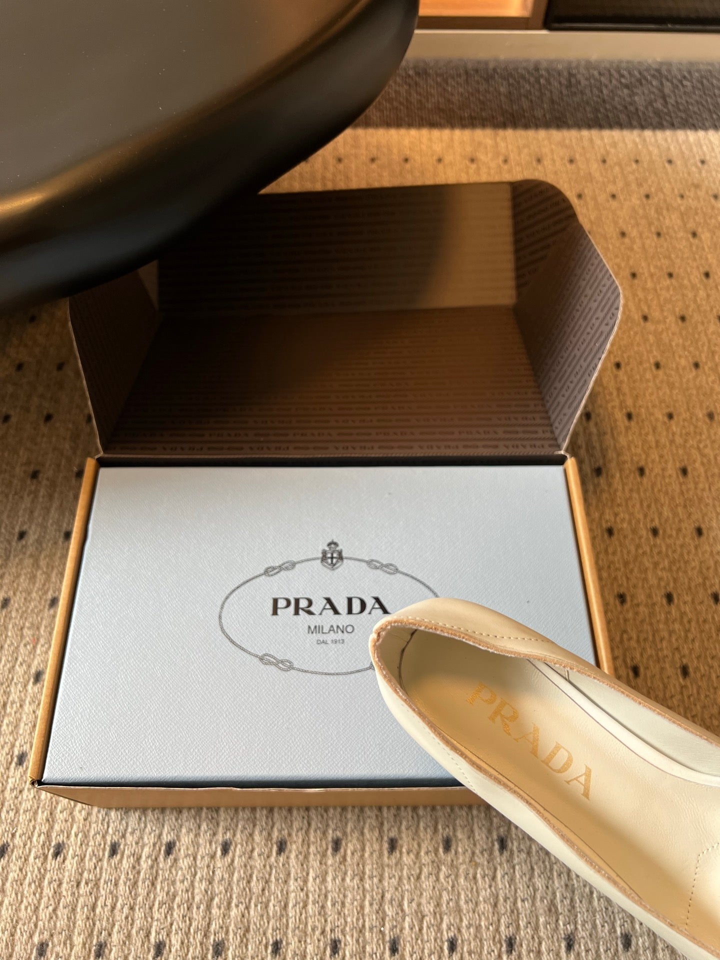 PRADA 26S POINTED TOE BOW FRINGE PUMPS 50MM IN IVORY WHITE CALFSKIN