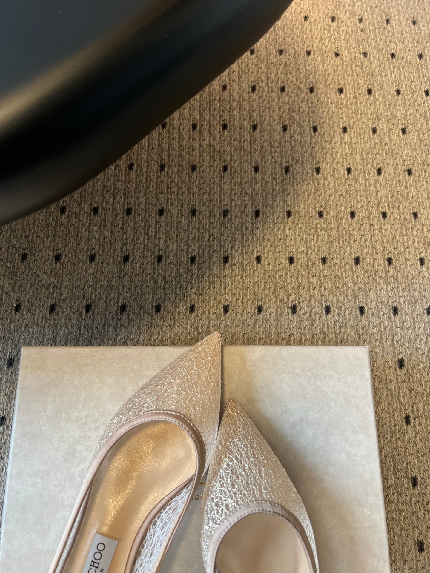 JIMMY CHOO 26S POINTED-TOE FLATS IN NUDE MESH