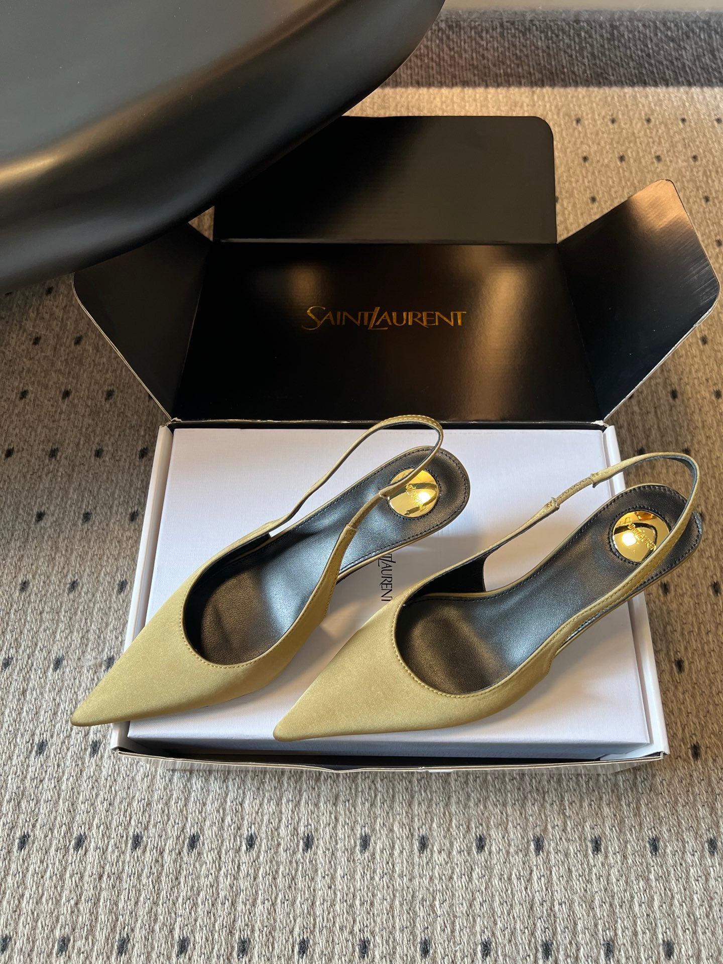 YSL 26S HEELED SLINGBACKS 60 MM IN OLIVE GREEN SATIN