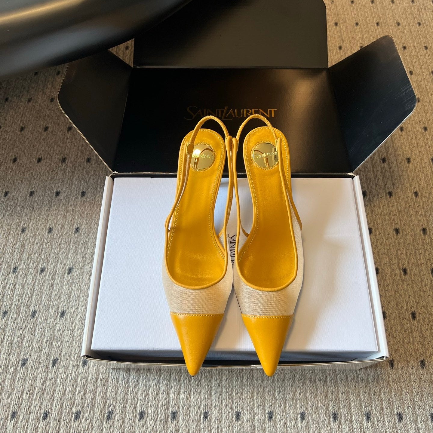 YSL 26S HEELED SLINGBACKS 60 MM IN MUSTARD YELLOW LAMBSKIN AND BEIGE MESH