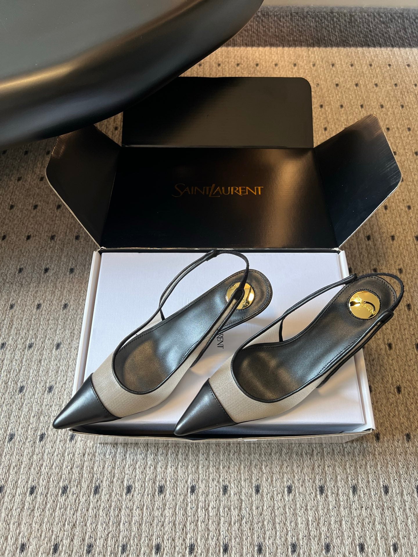 YSL 26S HEELED SLINGBACKS 60 MM IN BLACK LAMBSKIN AND BEIGE MESH