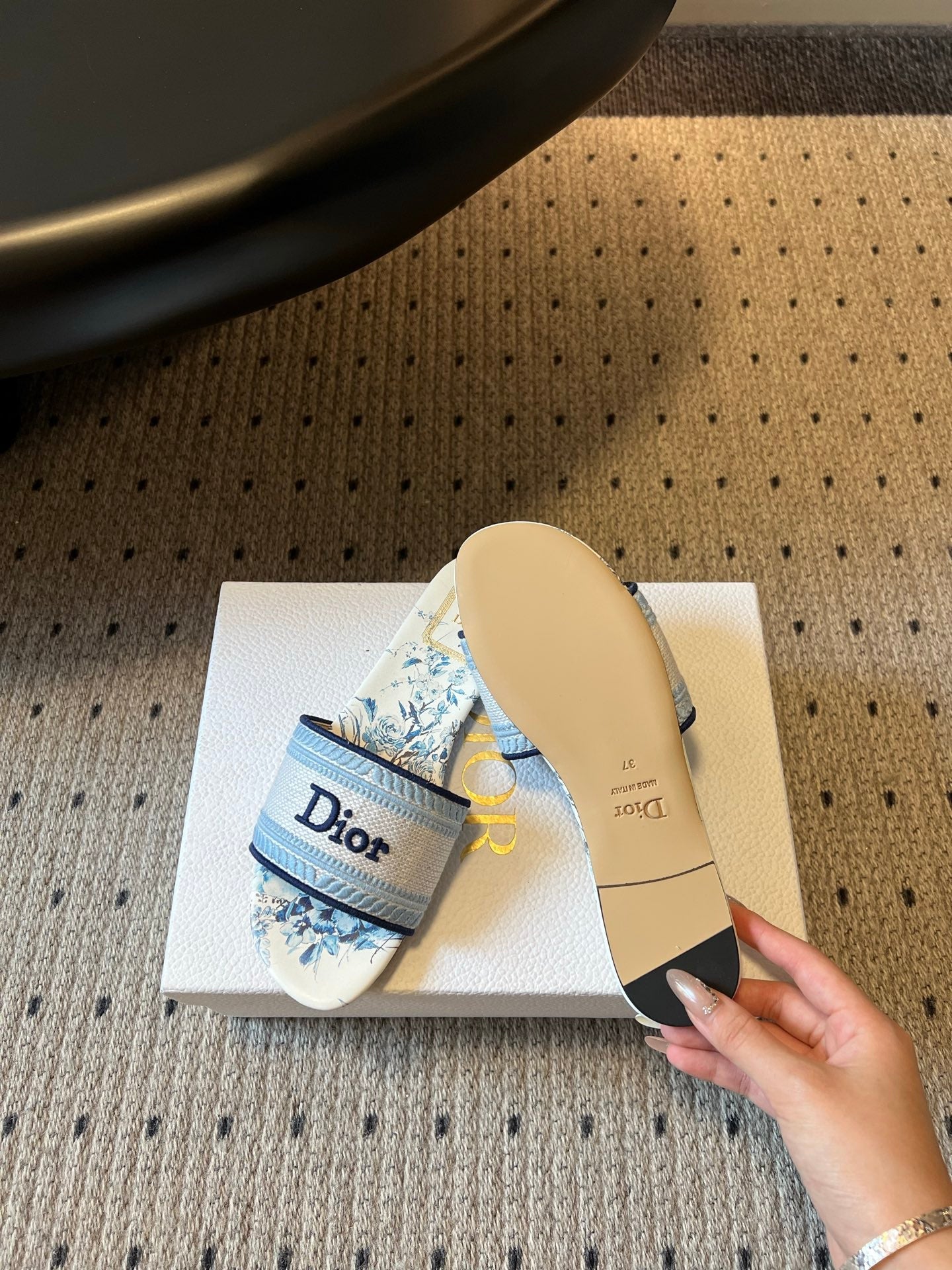 DIOR 26S SLIDES DWAY IN WHITE BLUE EMBROIDERED CANVAS WITH LOGO & FLORAL PRINT FOOTBED