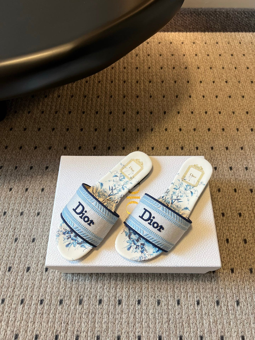 DIOR 26S SLIDES DWAY IN WHITE BLUE EMBROIDERED CANVAS WITH LOGO & FLORAL PRINT FOOTBED