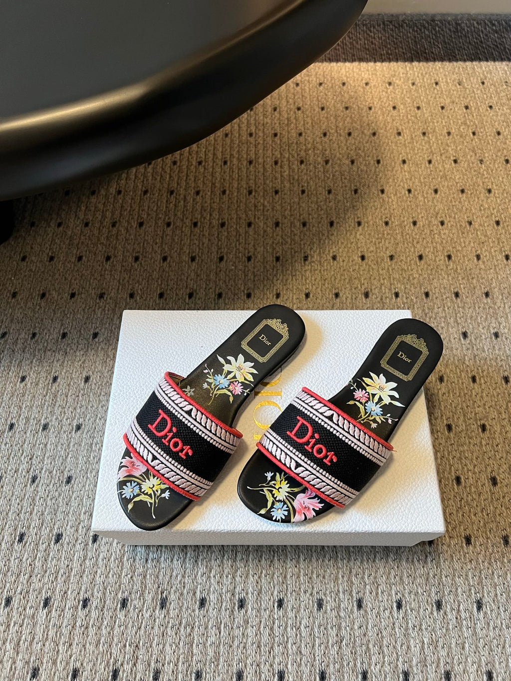 DIOR 26S SLIDES DWAY IN BLACK RED EMBROIDERED CANVAS WITH LOGO & FLORAL PRINT FOOTBED