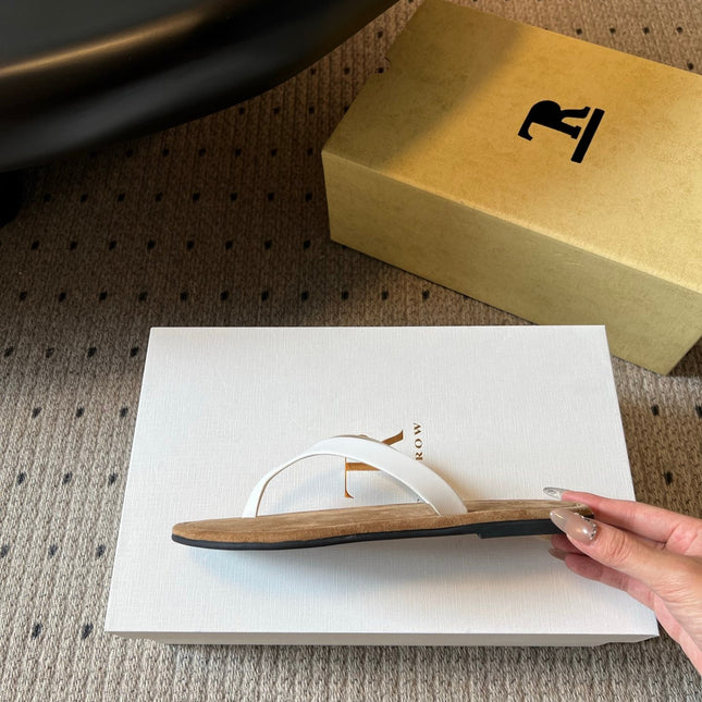 THE ROW 26S THONG SANDALS IN WHITE CALFSKIN AND SUEDE