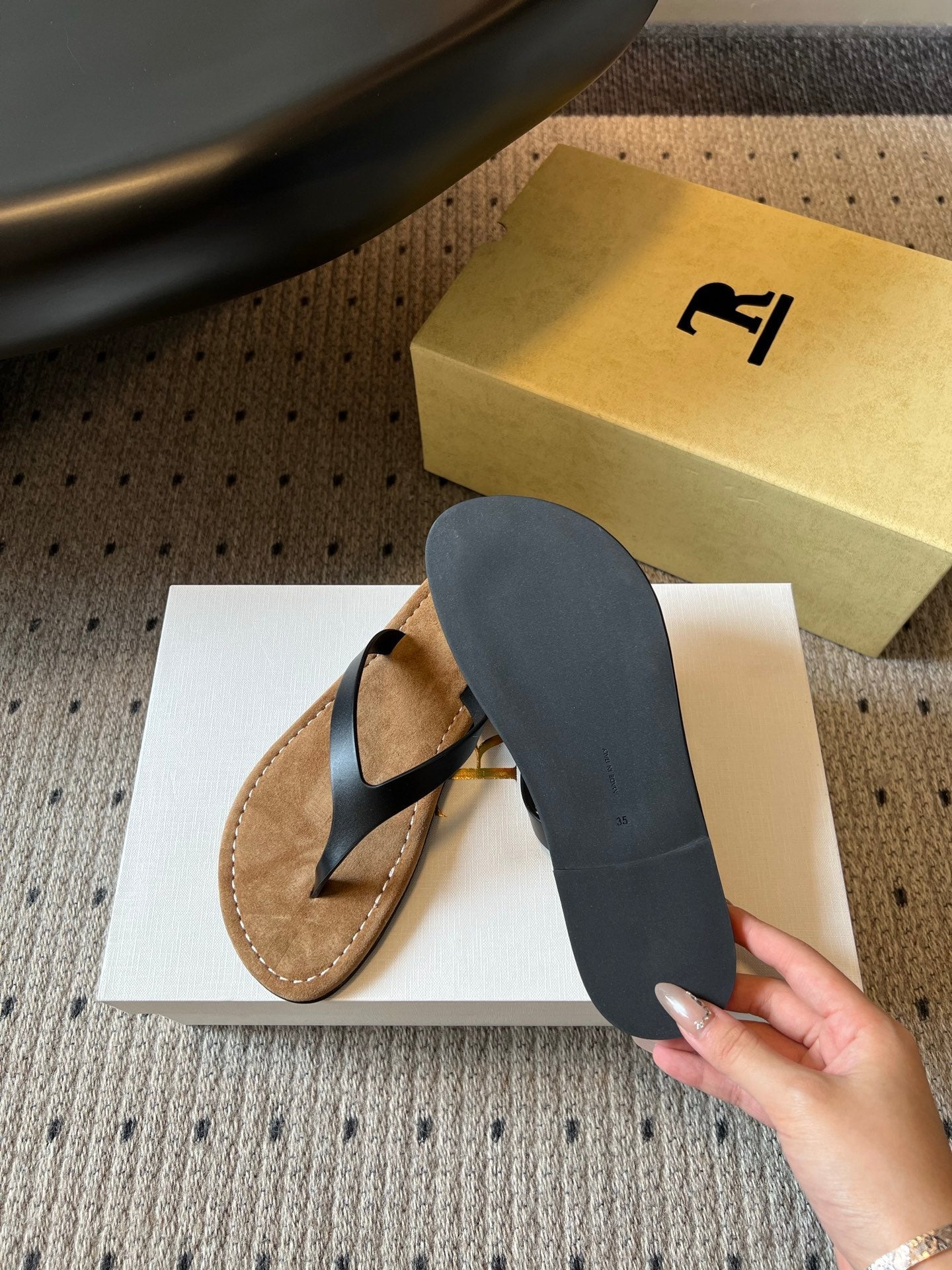 THE ROW 26S THONG SANDALS IN BLACK CALFSKIN AND SUEDE
