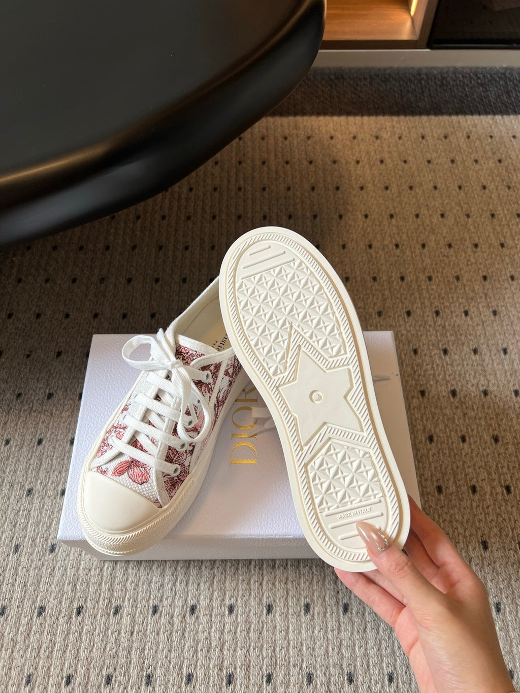 DIOR 26S LOW-TOP SNEAKER 50MM IN WHITE AND RED OBLIQUE EMBROIDERED CANVAS