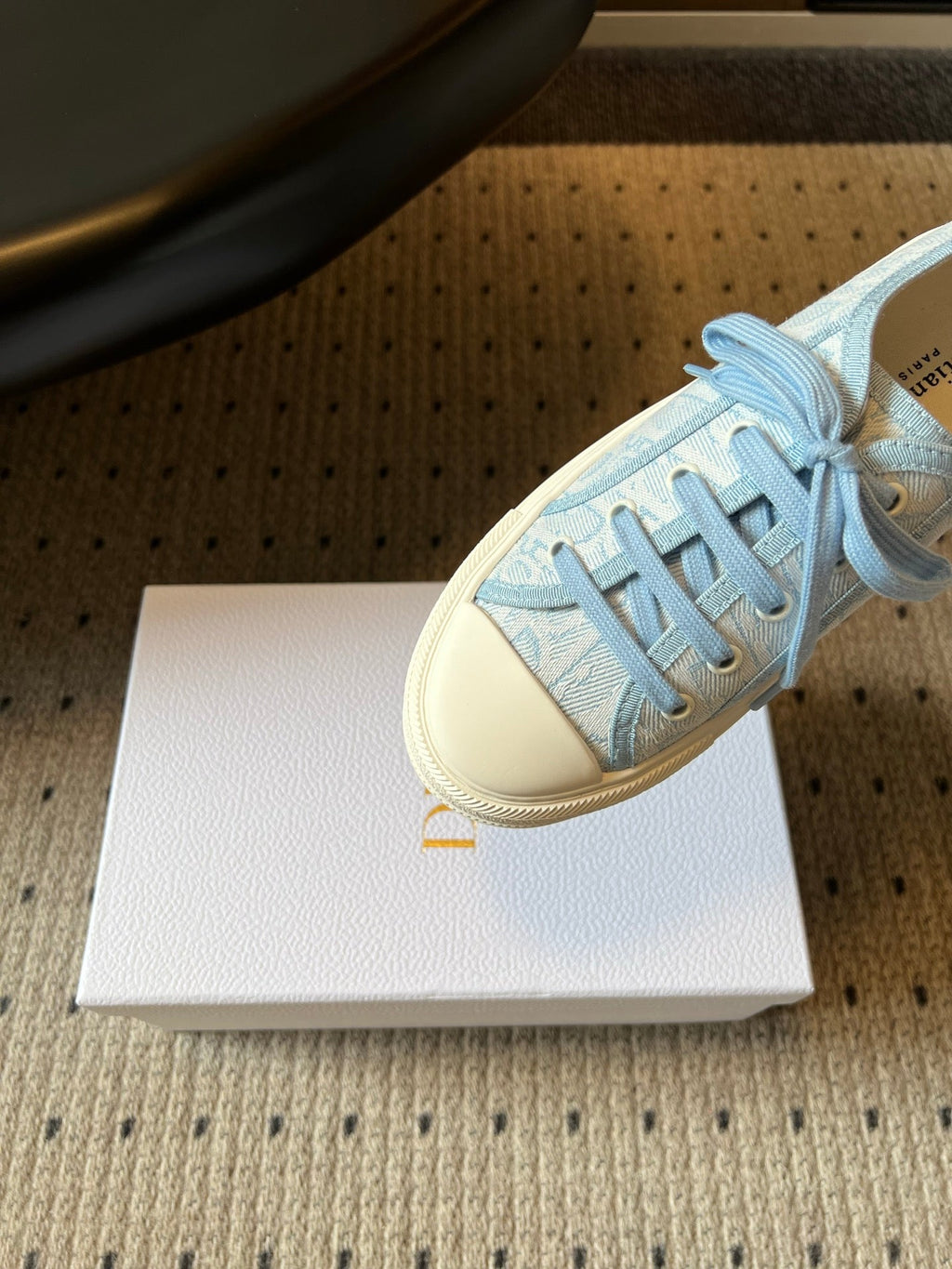 DIOR 26S LOW-TOP SNEAKER 50MM IN LIGHT BLUE OBLIQUE EMBROIDERED CANVAS