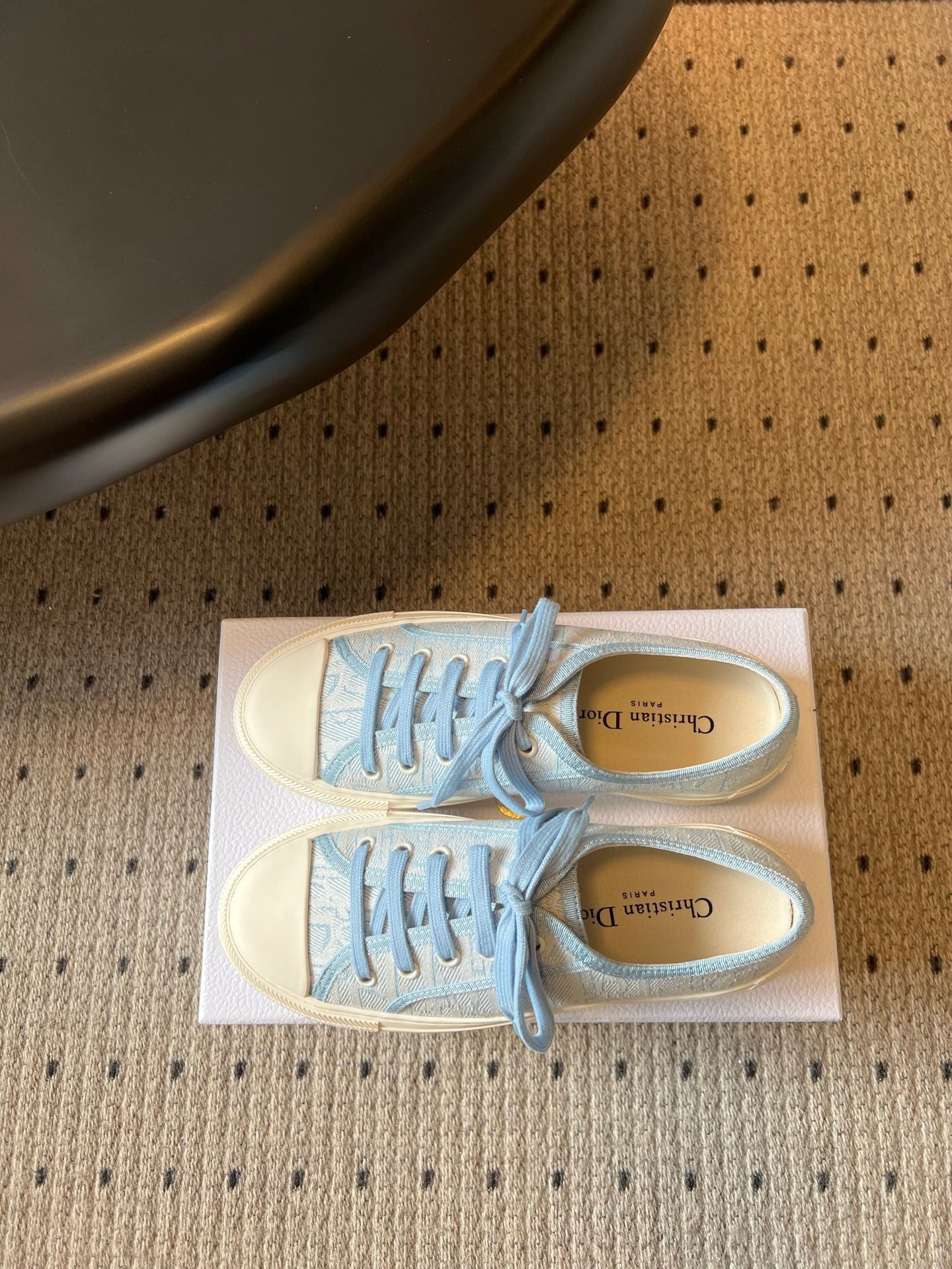 DIOR 26S LOW-TOP SNEAKER 50MM IN LIGHT BLUE OBLIQUE EMBROIDERED CANVAS