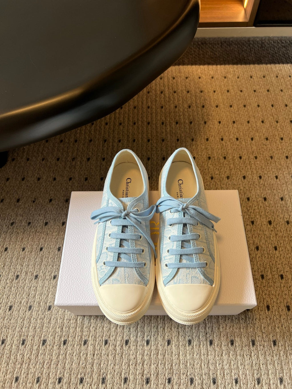 DIOR 26S LOW-TOP SNEAKER 50MM IN LIGHT BLUE OBLIQUE EMBROIDERED CANVAS